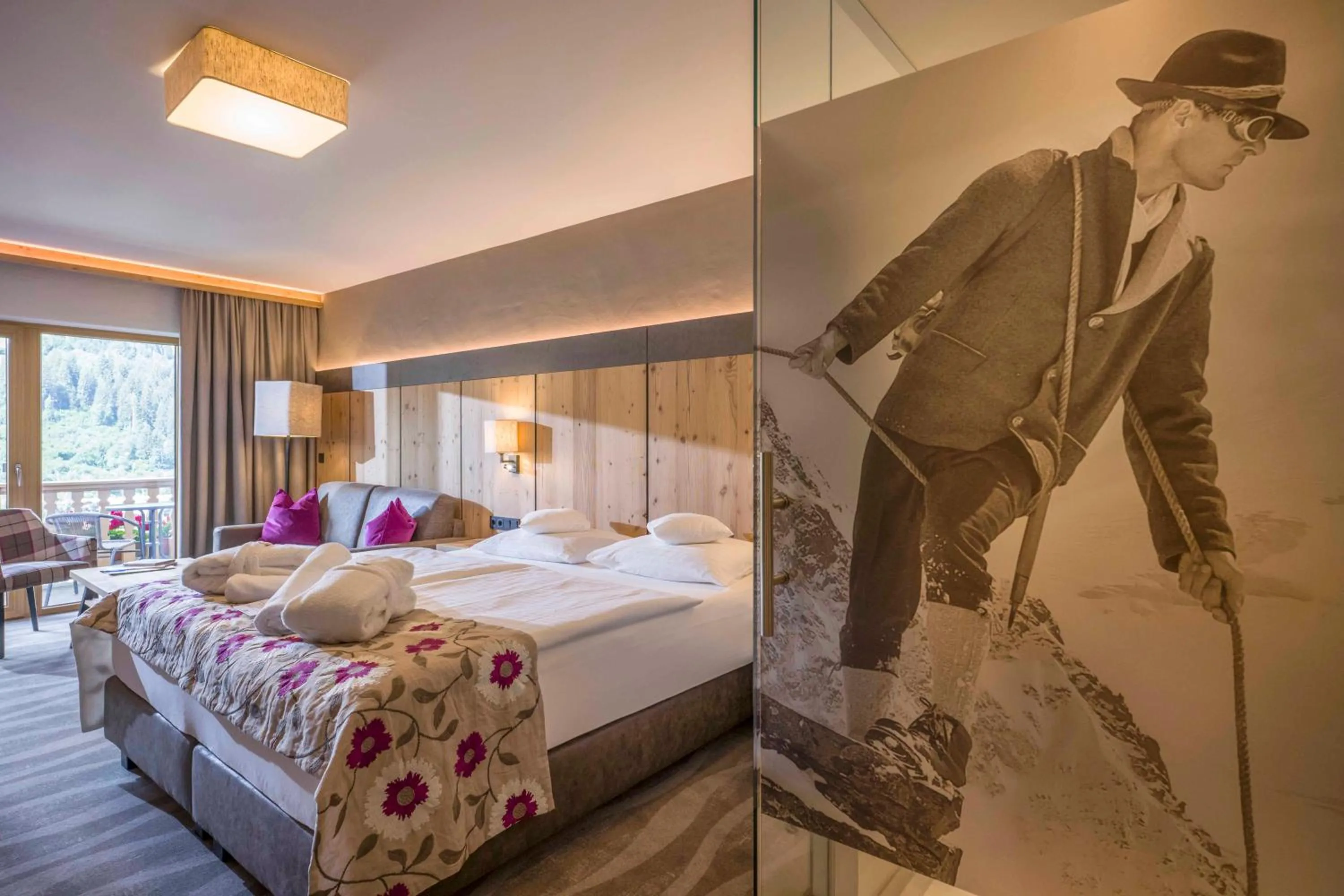 Photo of the whole room, Bed in Hotel & Spa Sonne 4 Sterne Superior