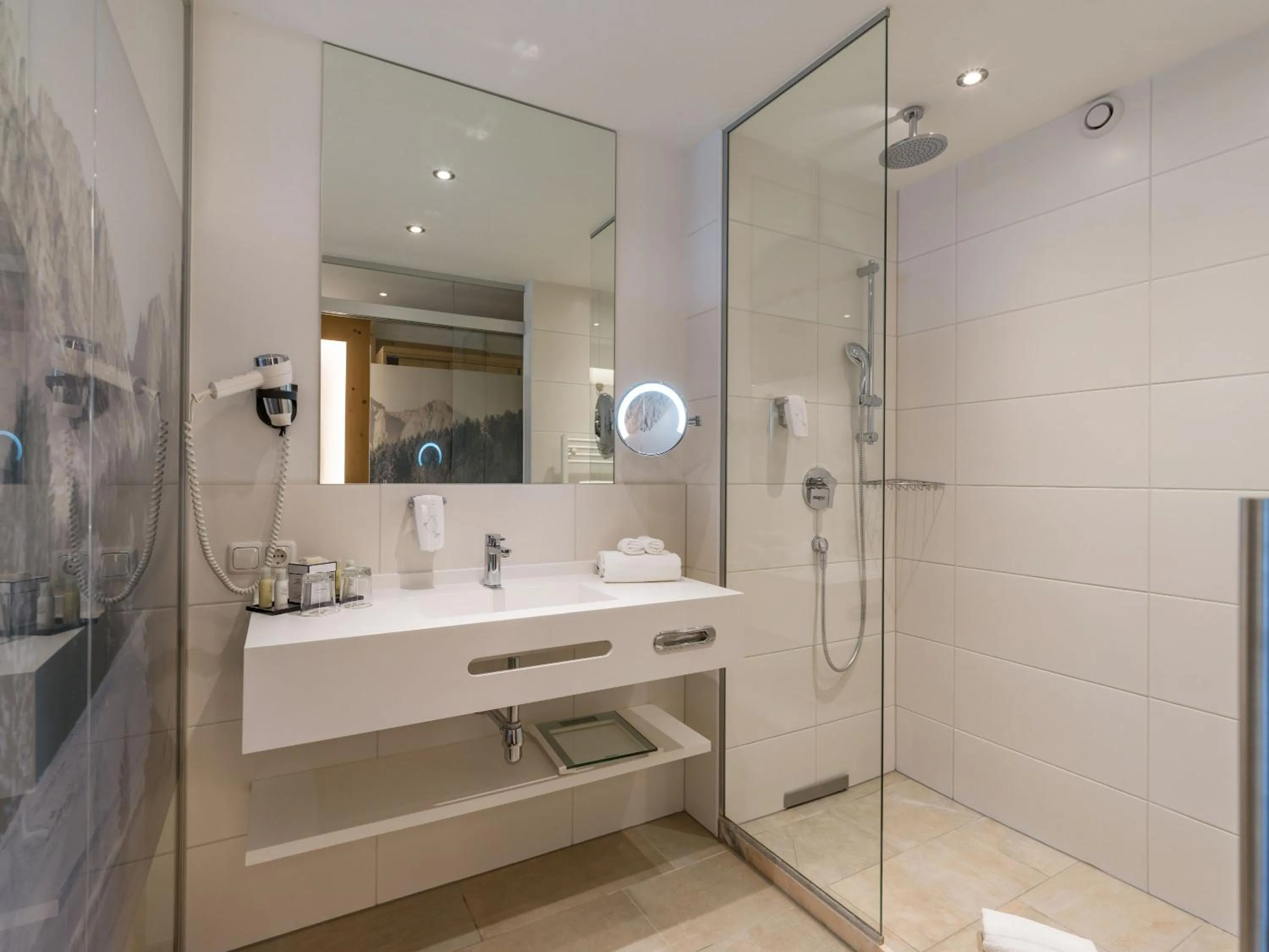 Shower in Hotel & Spa Sonne 4 Sterne Superior