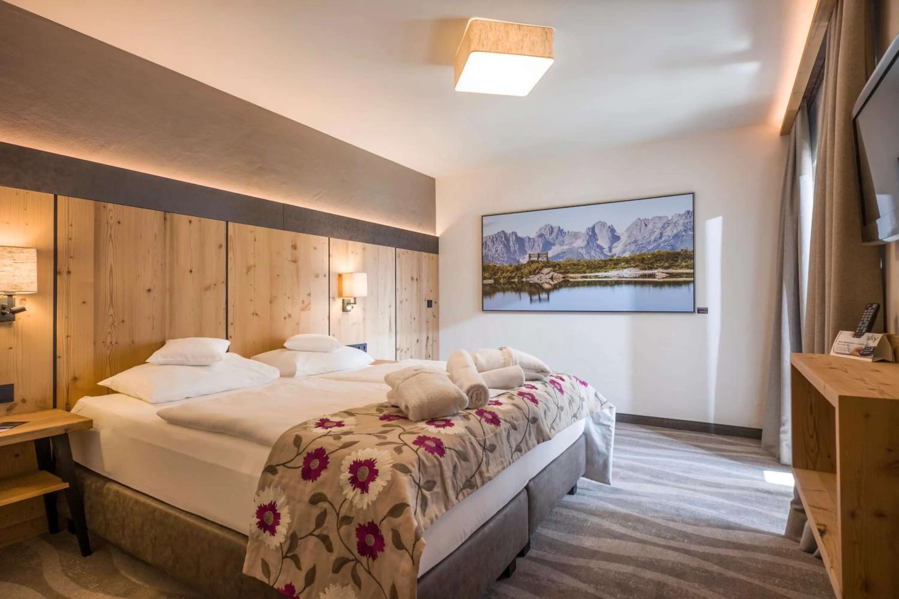 Bed in Hotel & Spa Sonne 4 Sterne Superior