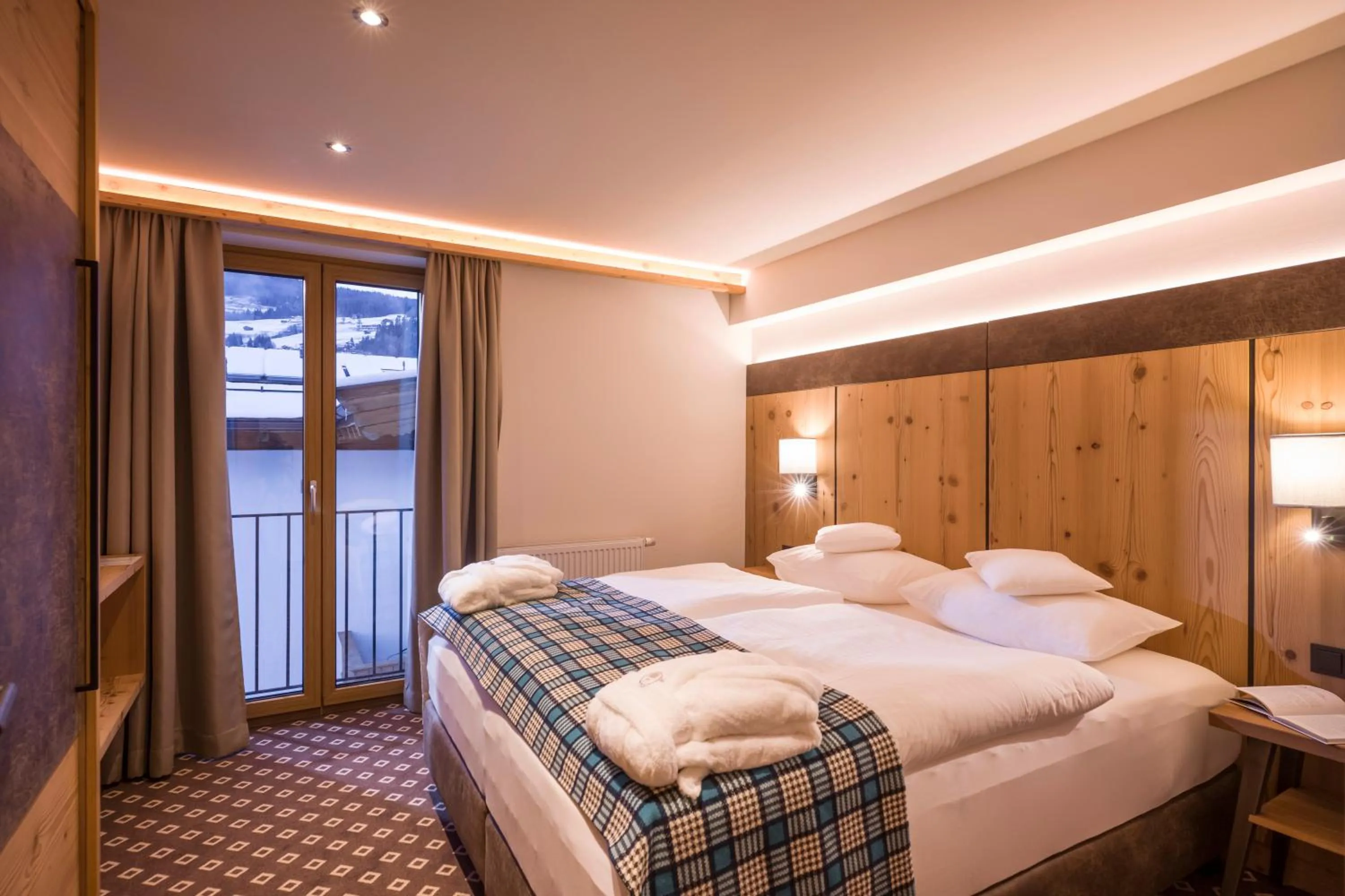 Bed in Hotel & Spa Sonne 4 Sterne Superior