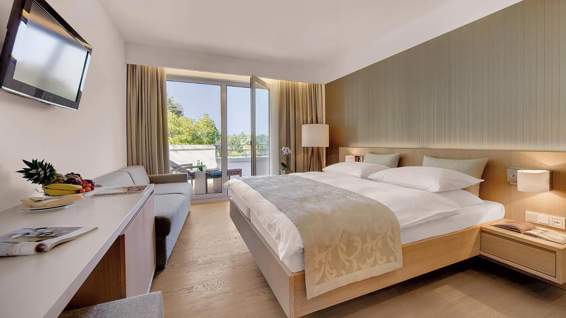 Bed in Hotel Stoiser