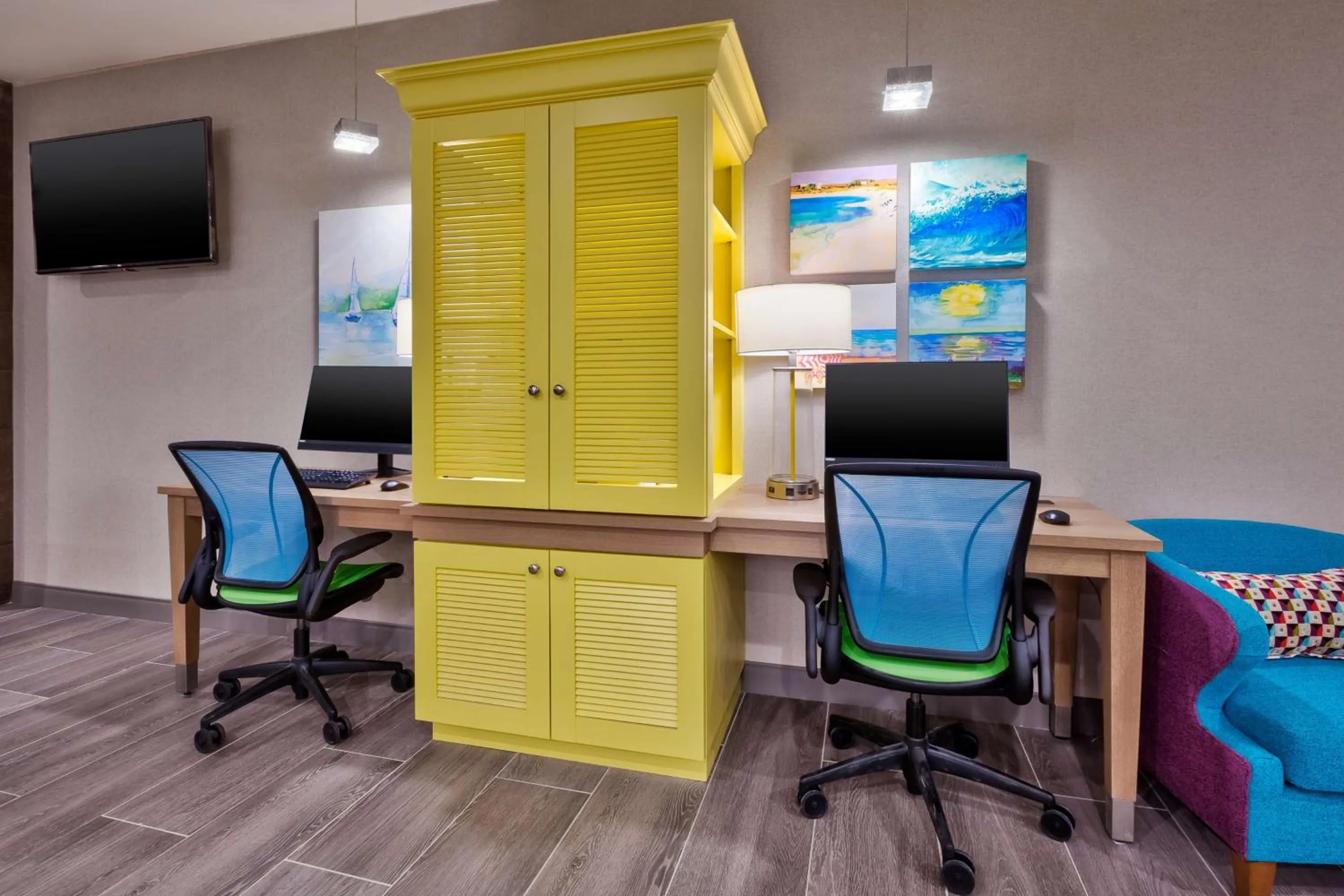 Business facilities in Home2 Suites Wilmington