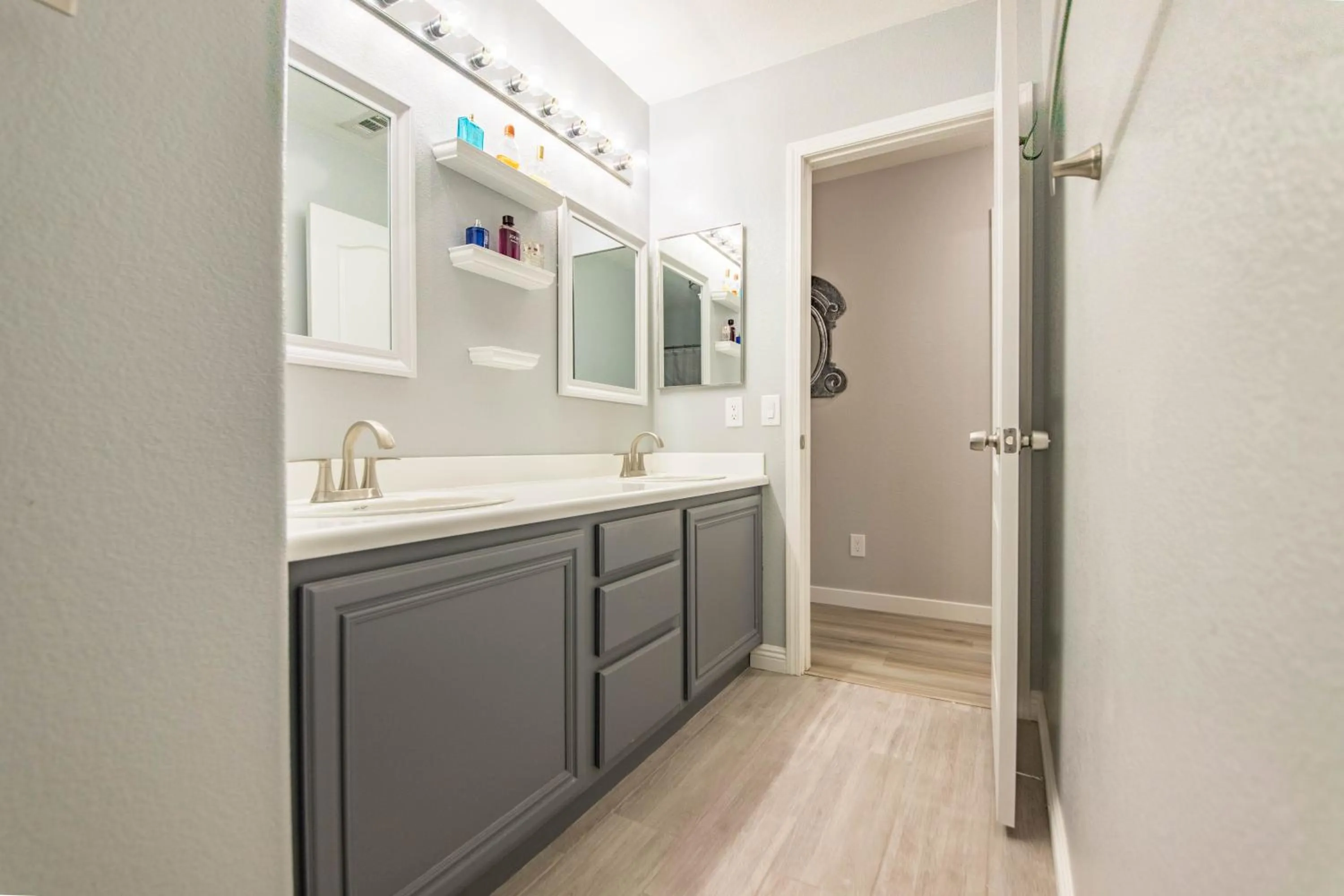 Gorgeous Las Vegas home with RV parking