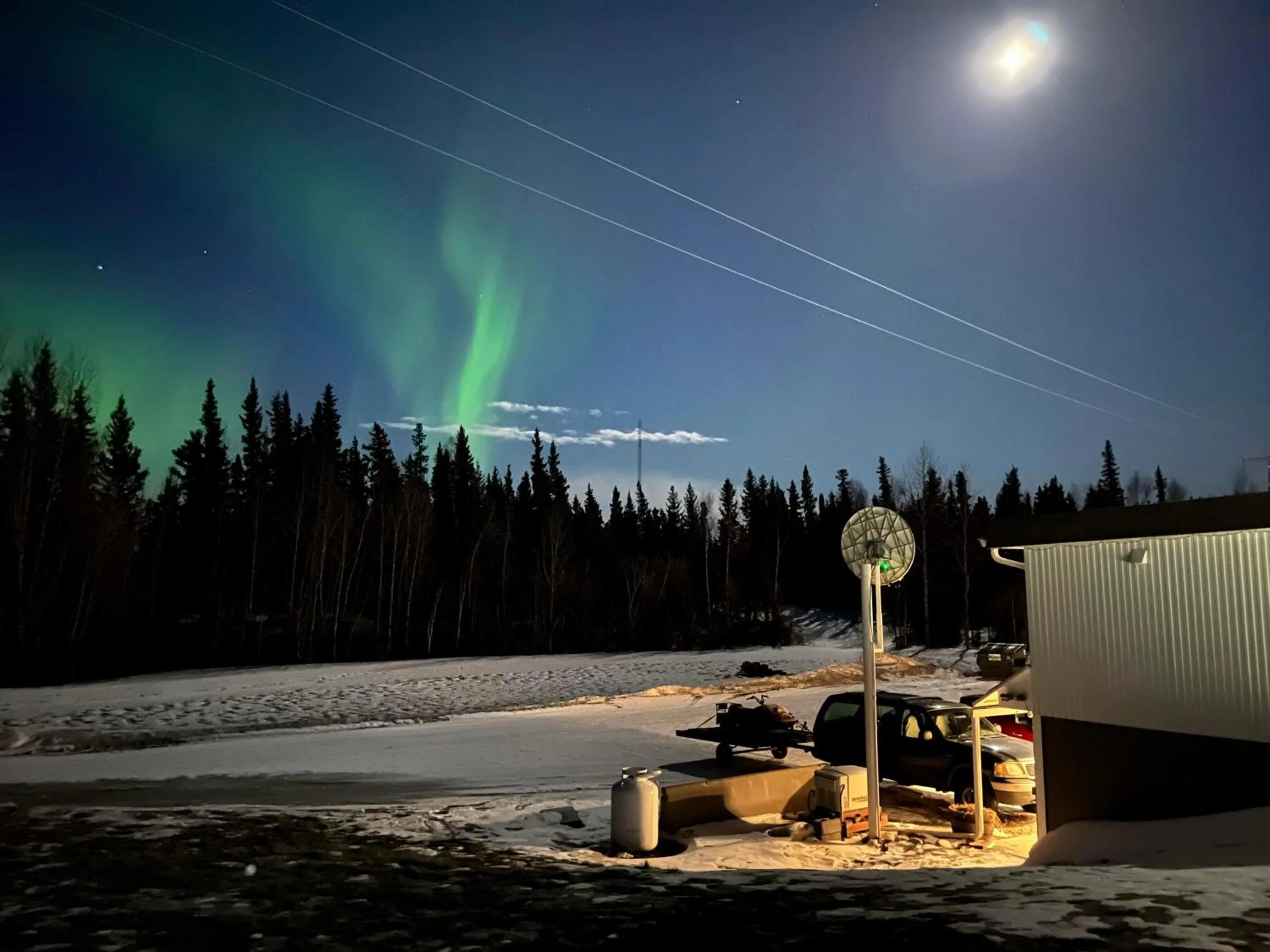 Property building in Alaska Frontier Inn