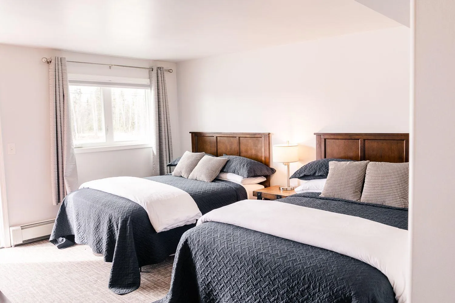 Bed in Alaska Frontier Inn