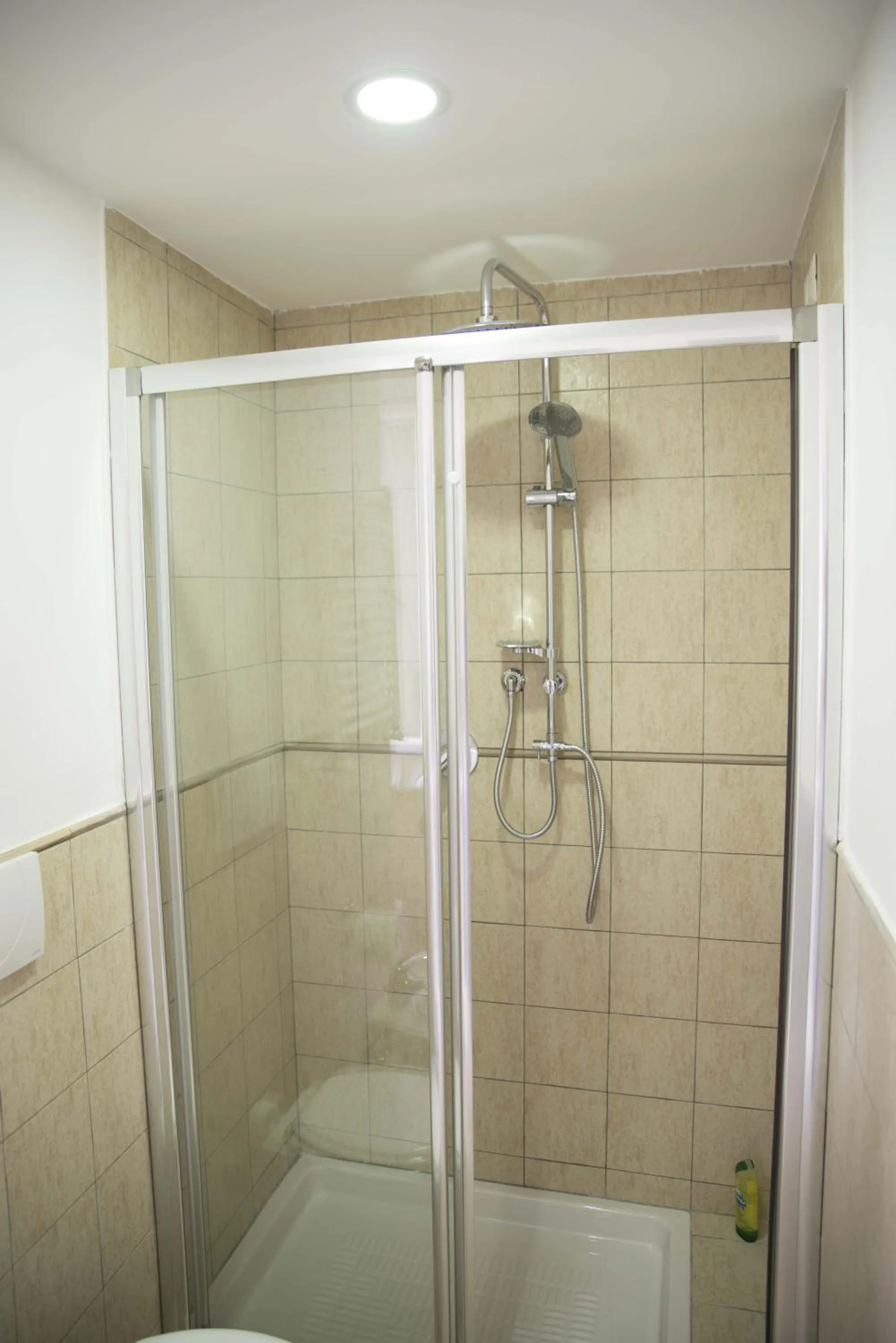 Shower in La Dolce Casetta