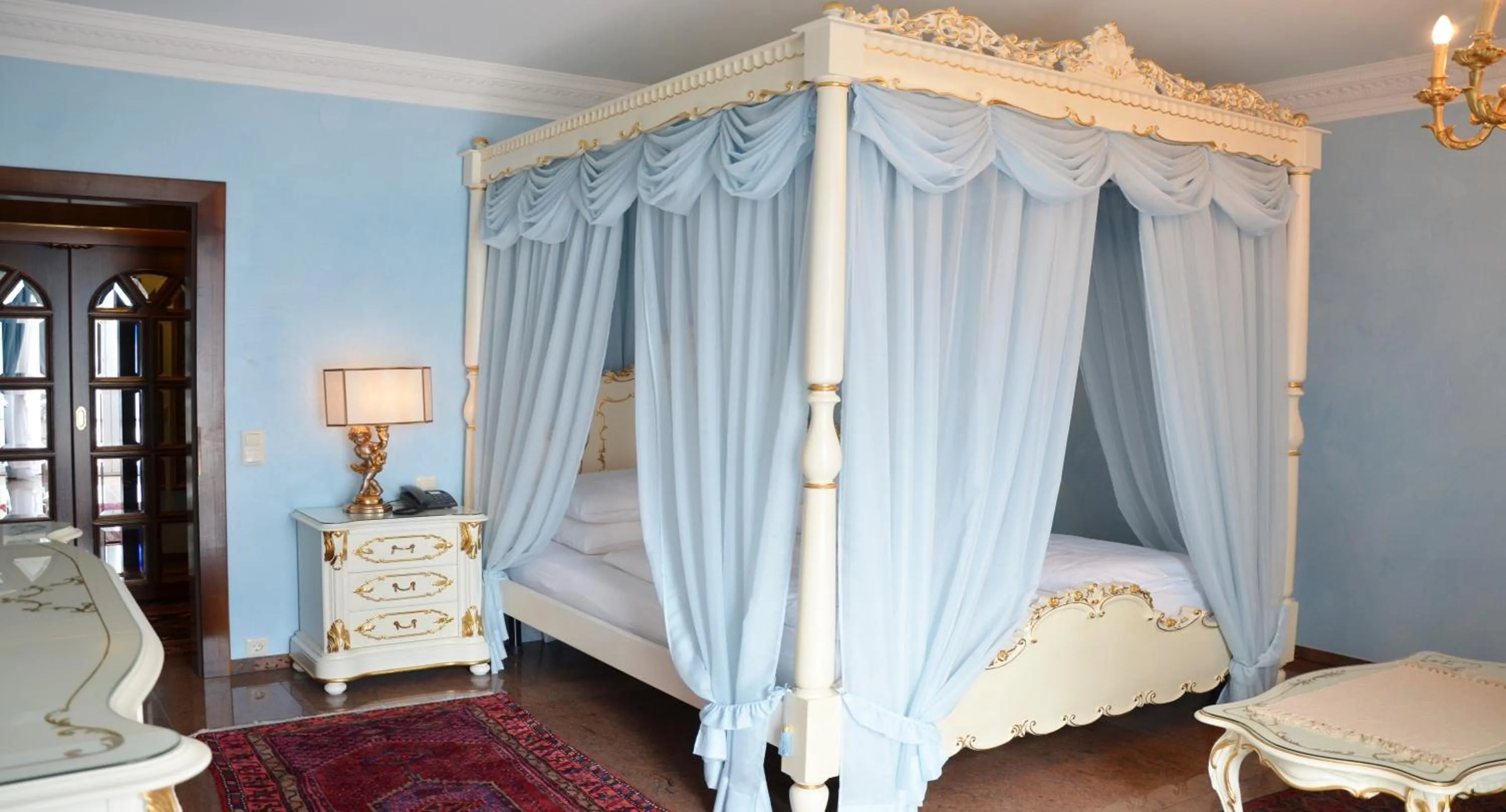 Photo of the whole room, Bed in Seehotel Porcia