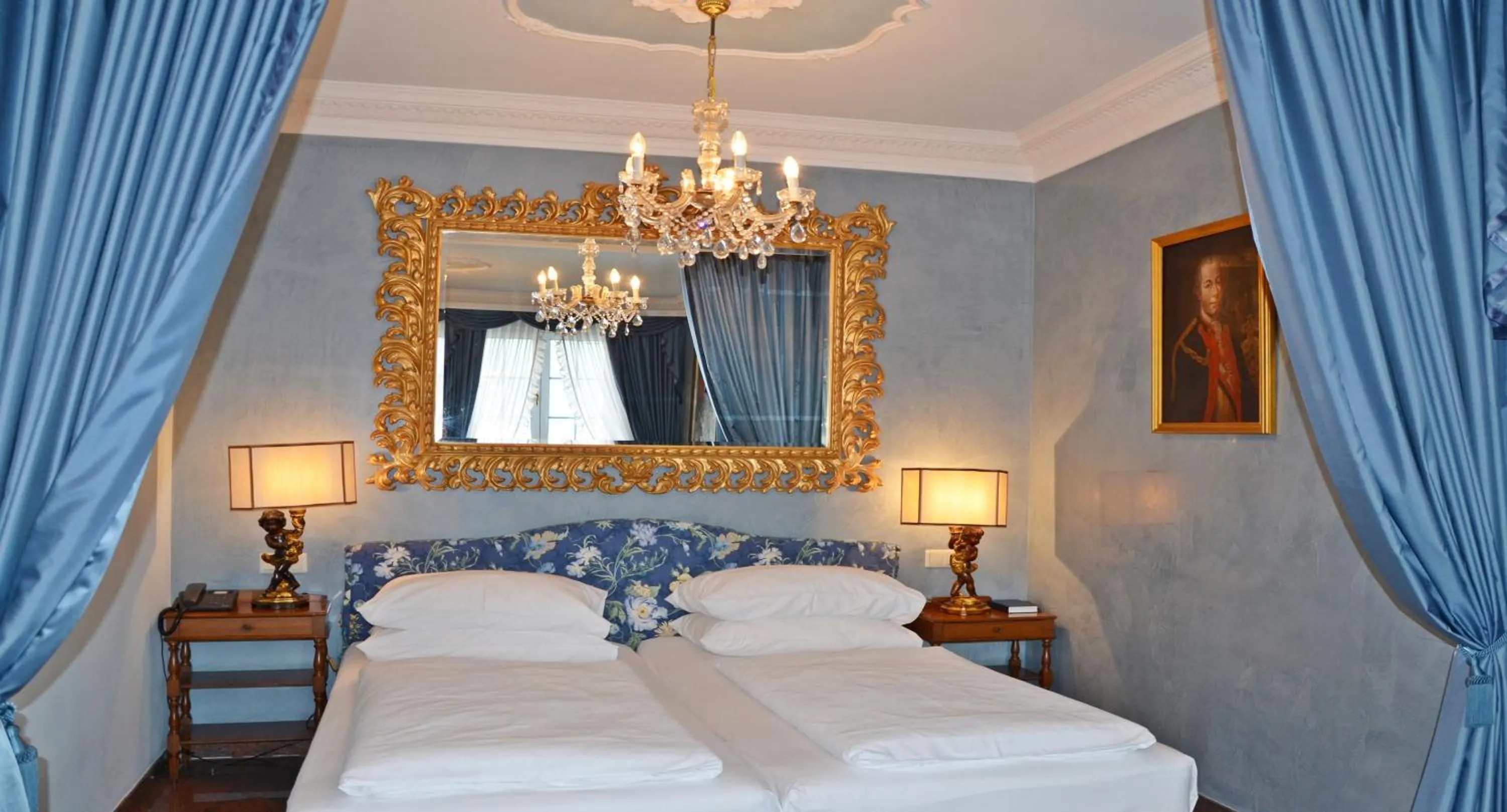 Photo of the whole room, Bed in Seehotel Porcia