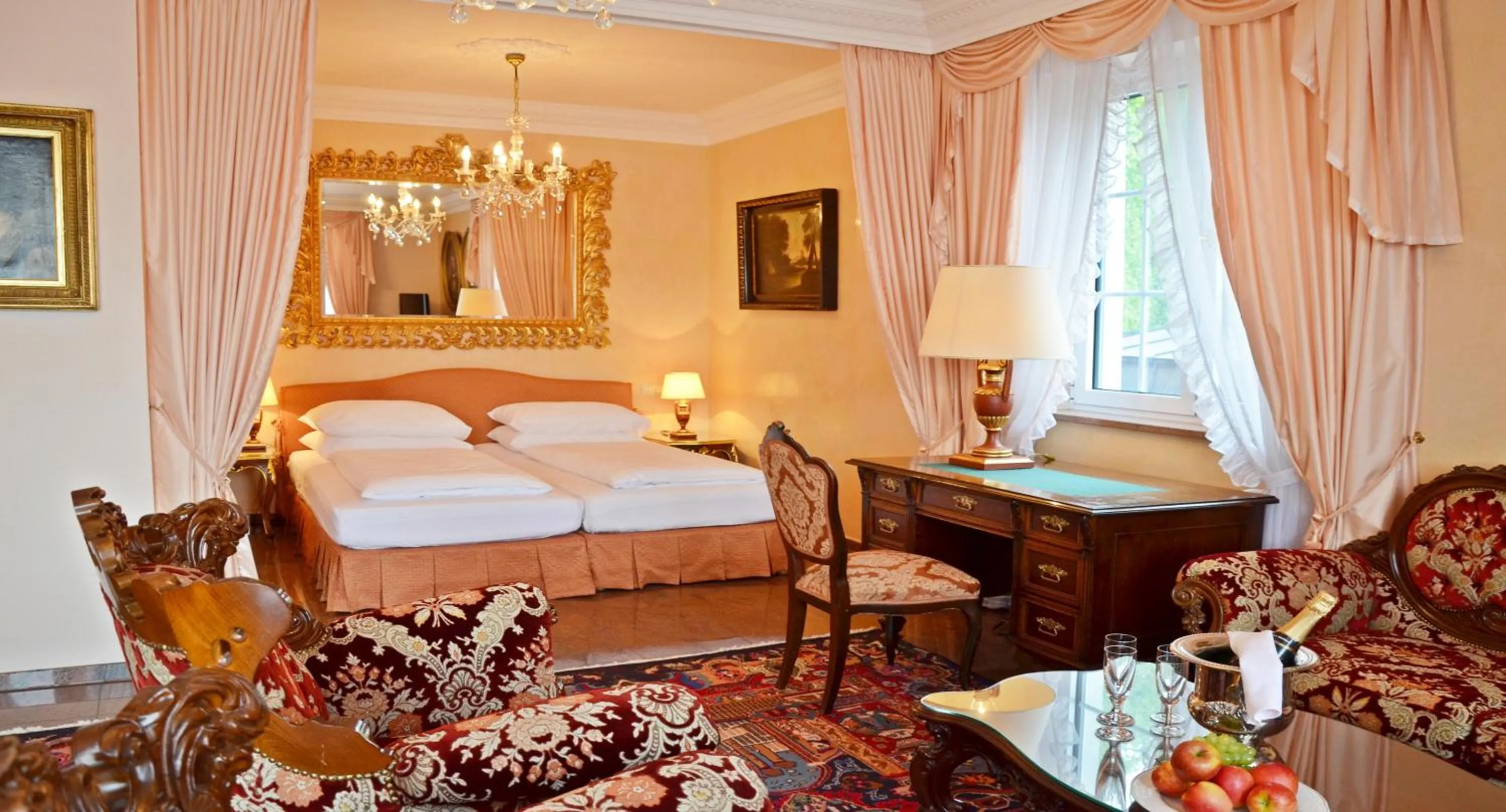 Day, Bed in Seehotel Porcia