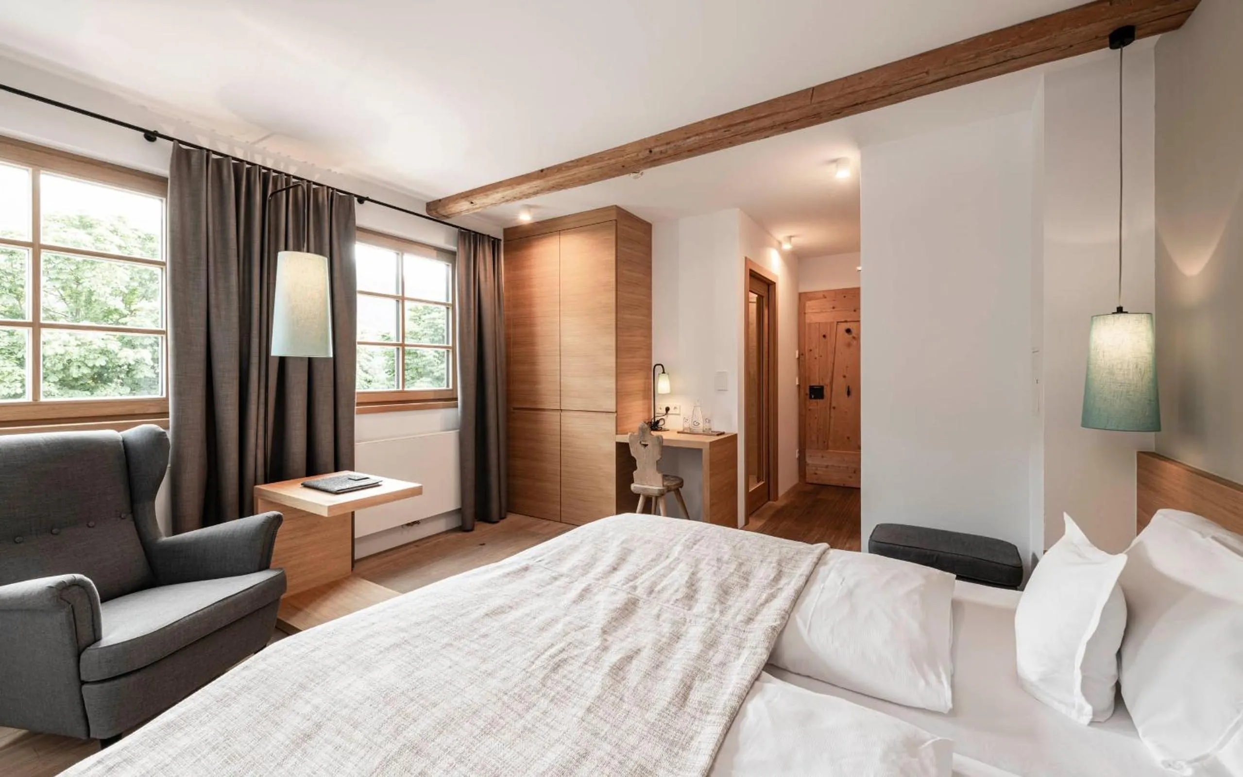 Photo of the whole room, Bed in Strasserwirt - Ansitz zu Tirol