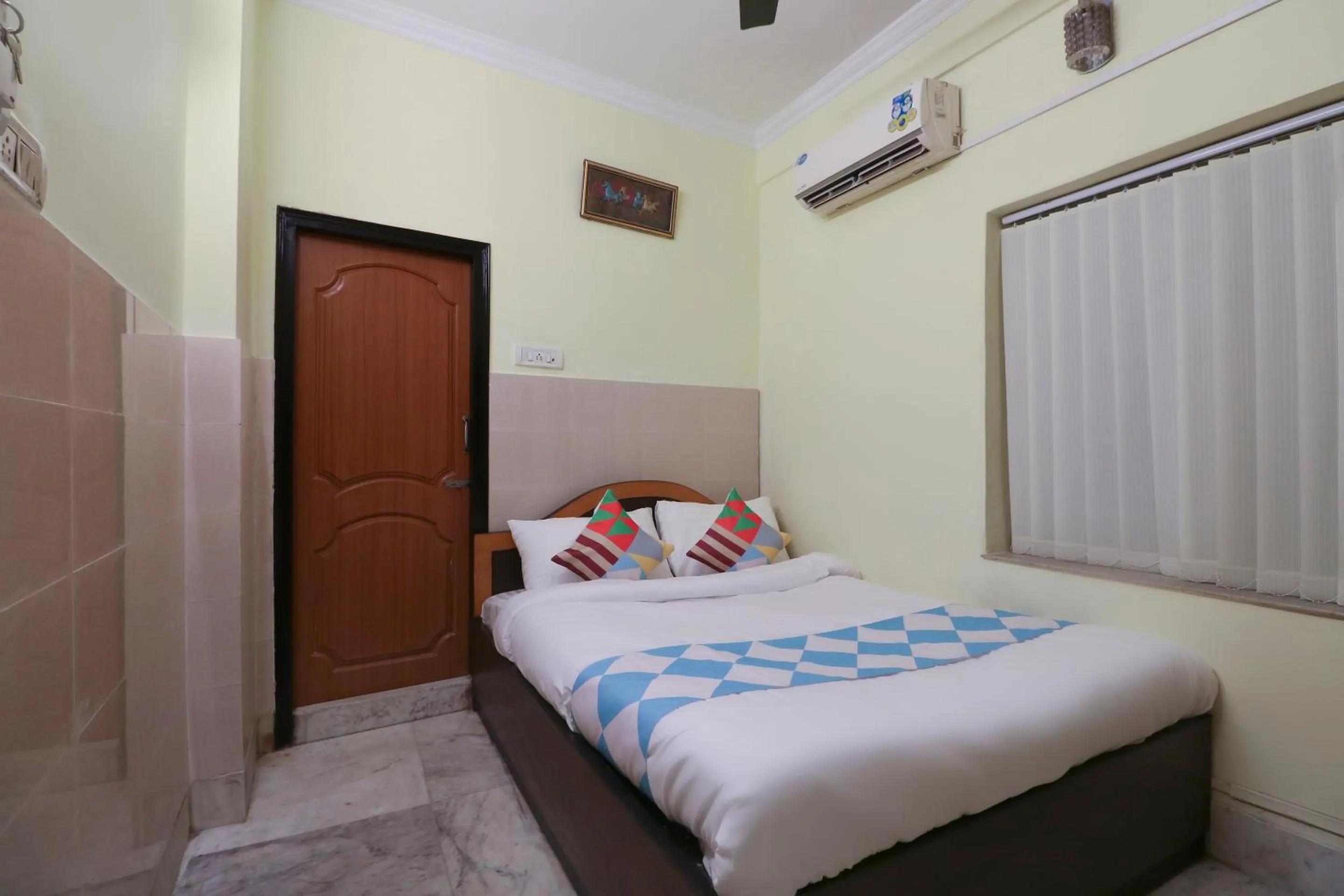 Bedroom, Bed in Hotel O Home Cozy Studio Collage Square Hotel Maya International Near St. Thomas's Church