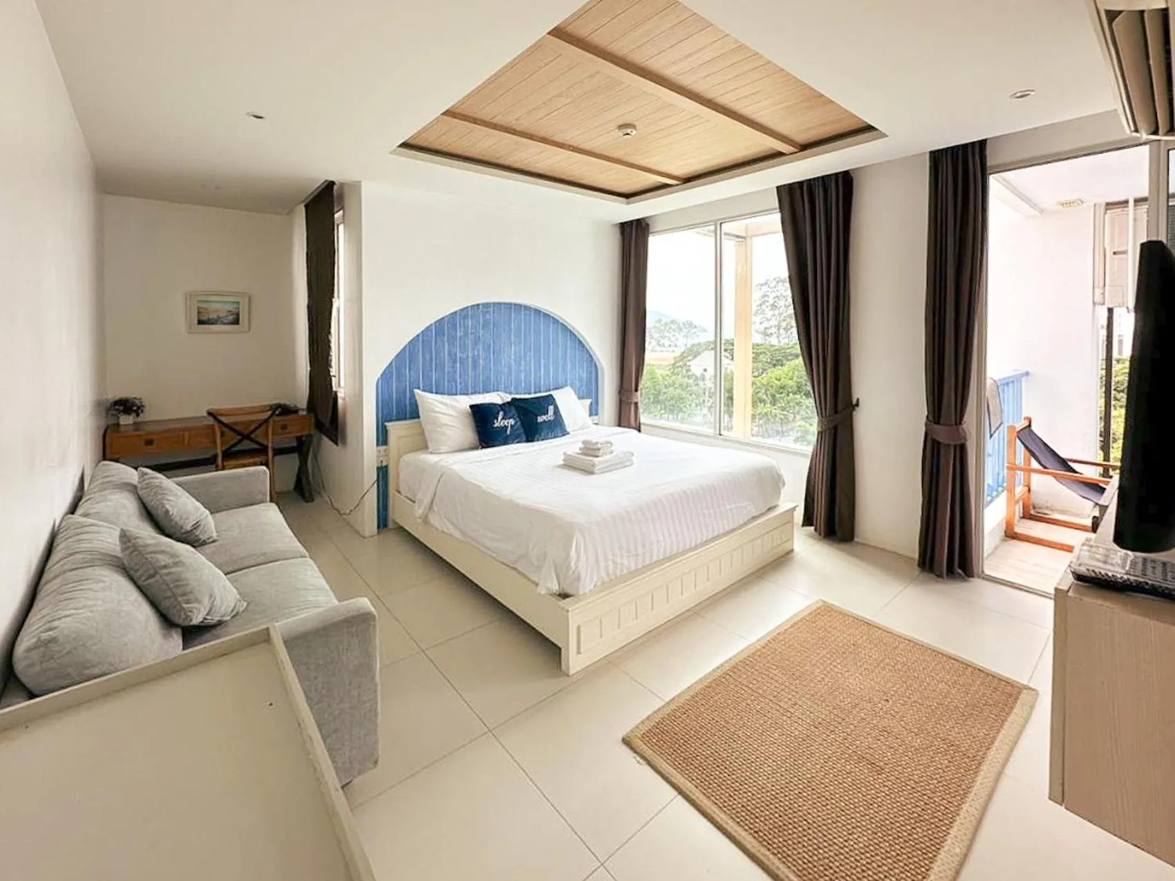 Bed in Costa Beach Residence & Jacuzzi