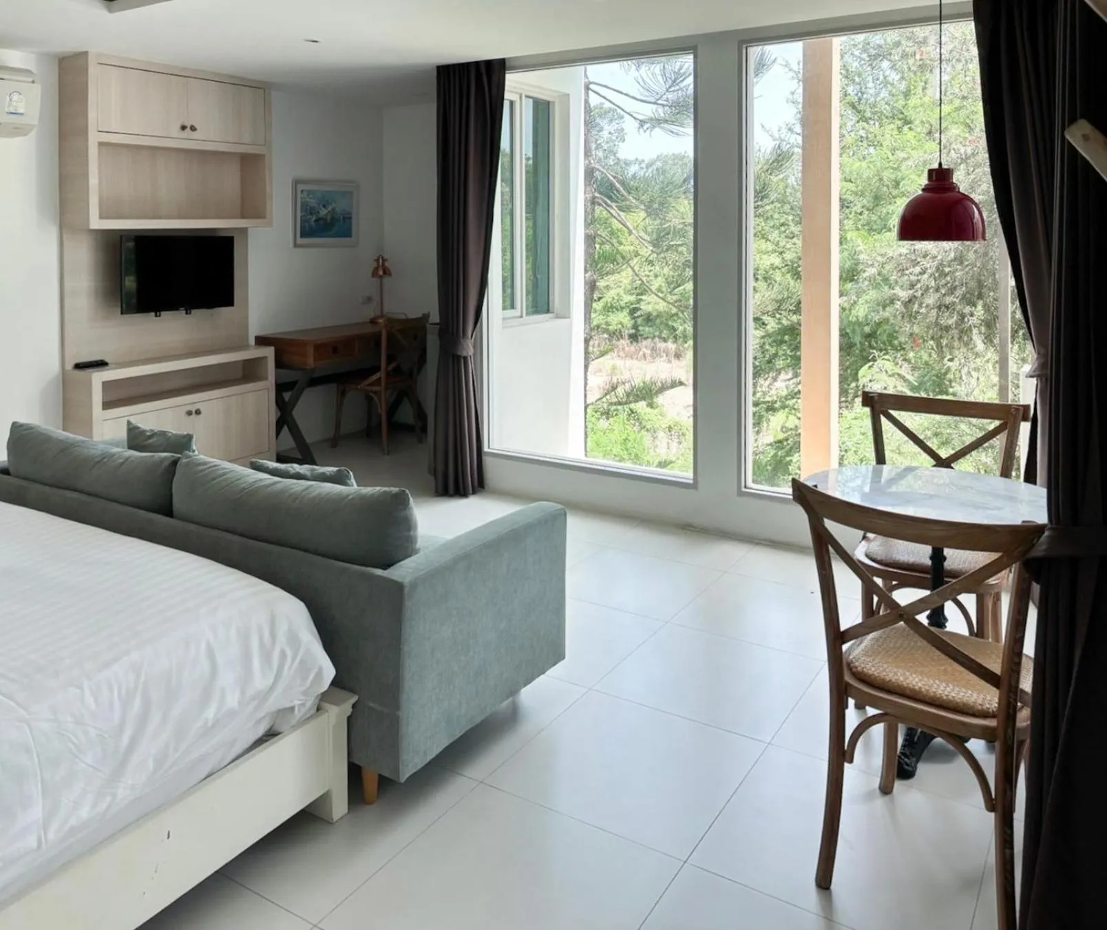 Photo of the whole room, Bed in Costa Beach Residence & Jacuzzi