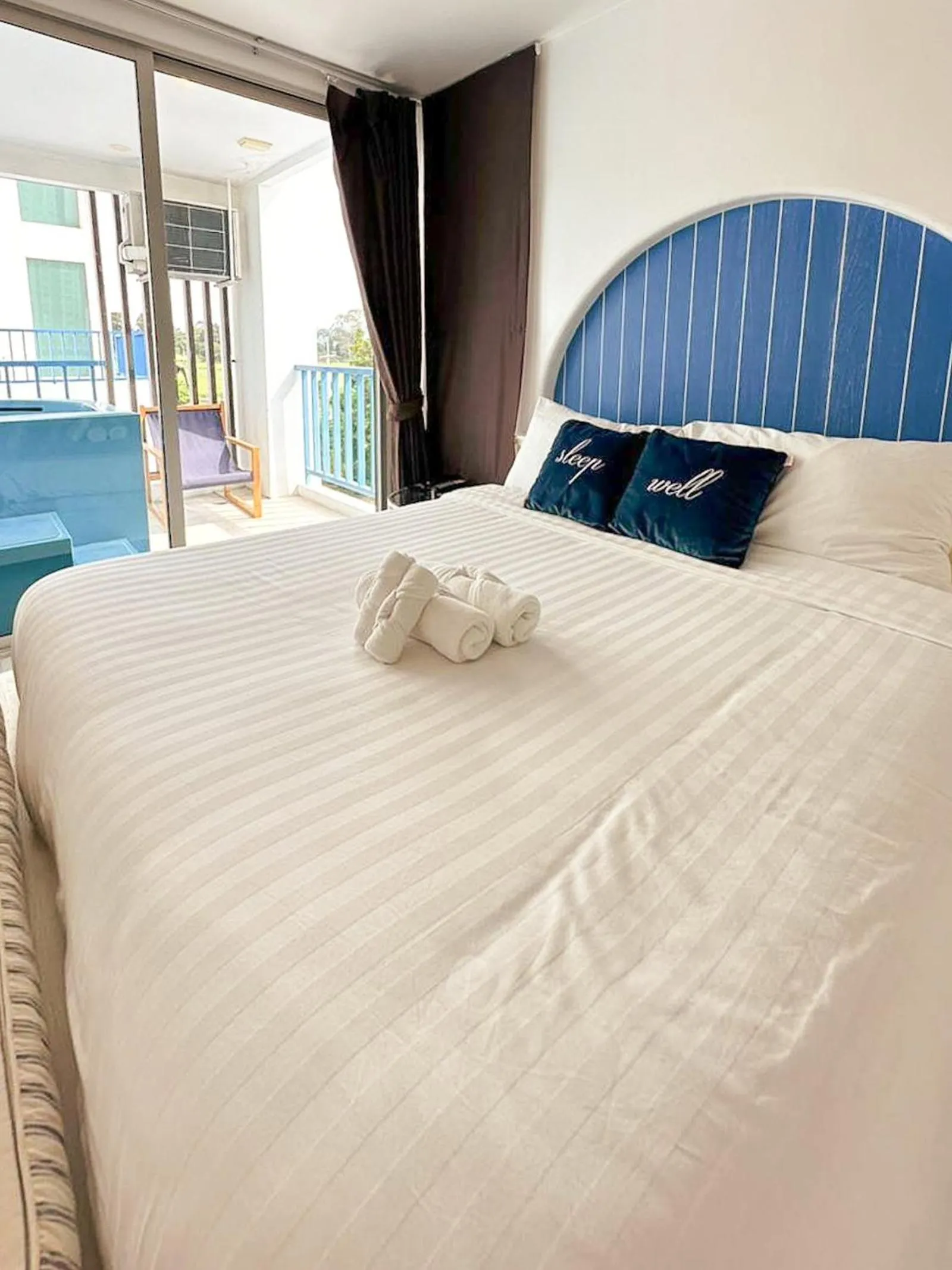 Bed in Costa Beach Residence & Jacuzzi