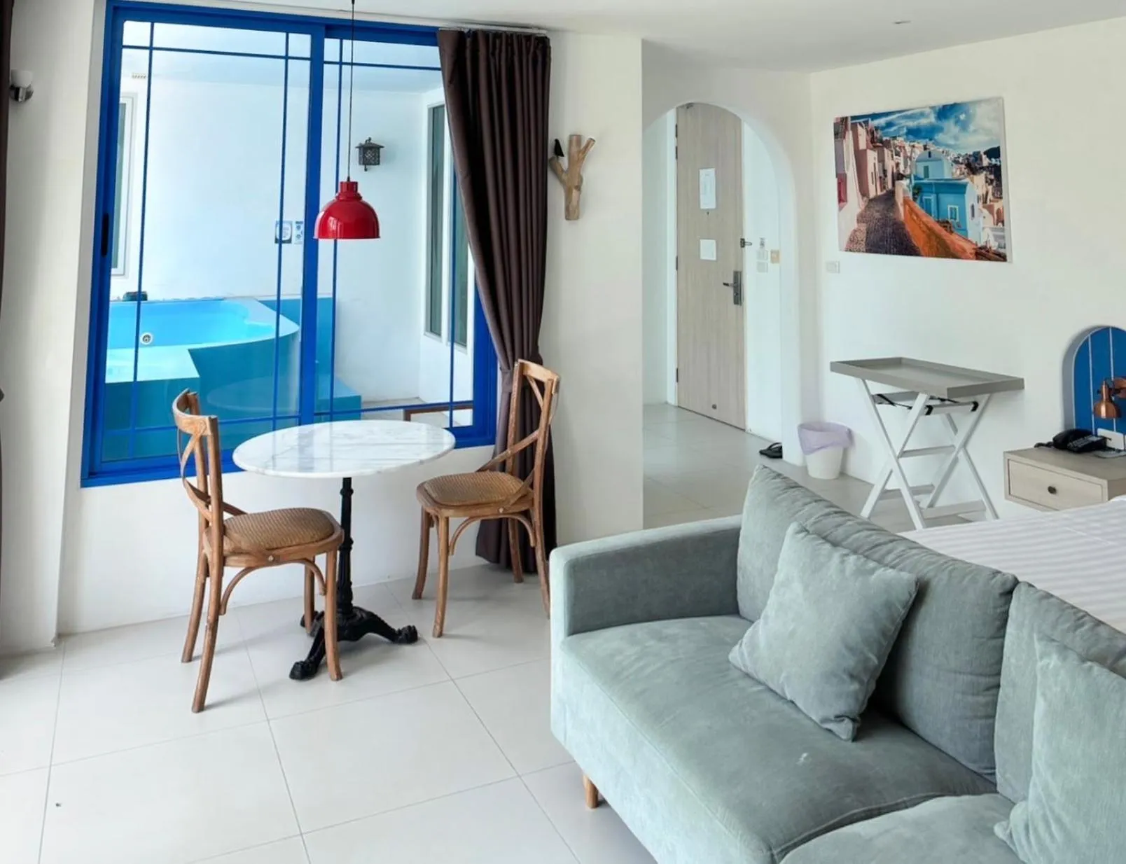 Photo of the whole room in Costa Beach Residence & Jacuzzi