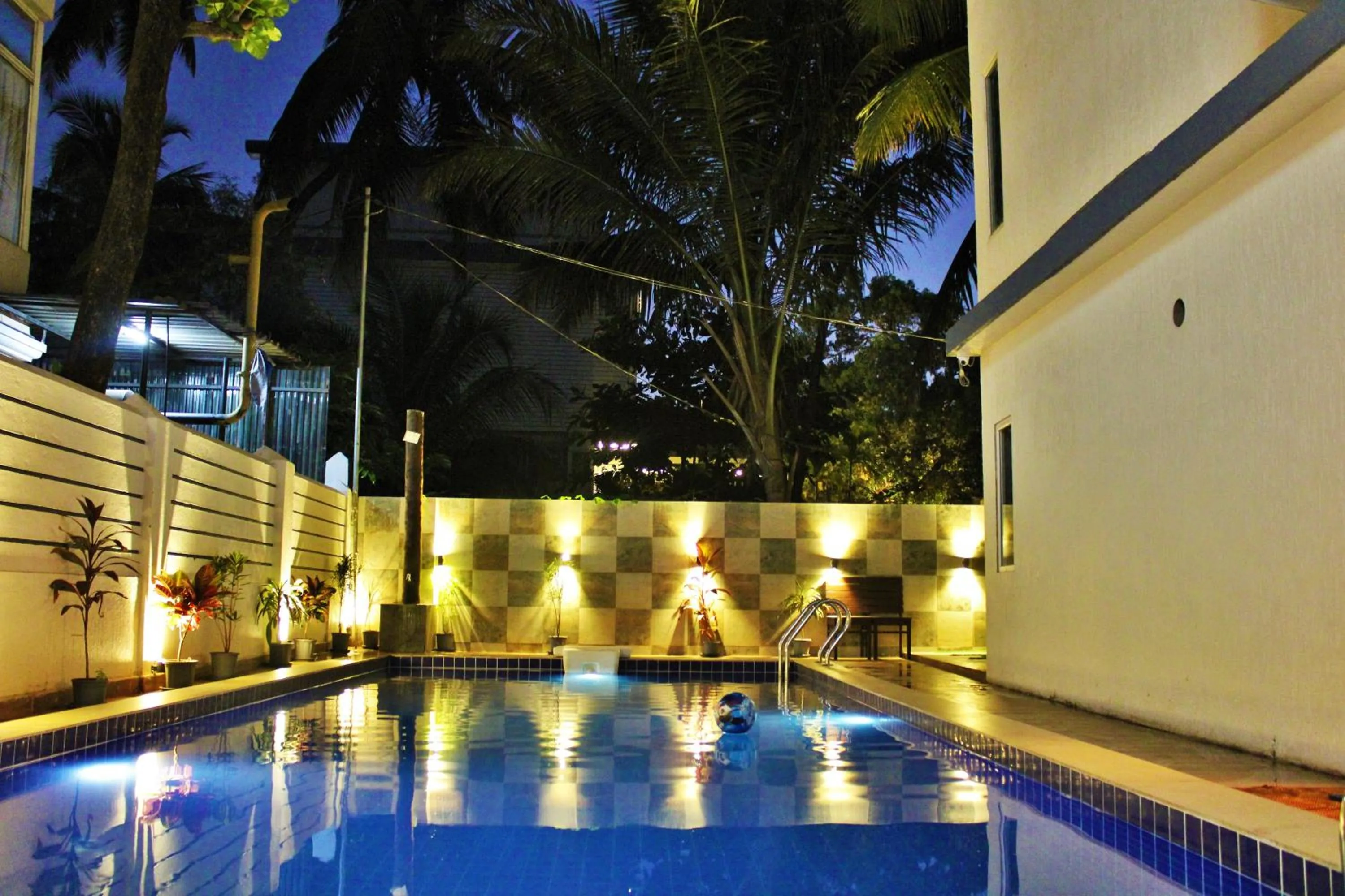Swimming pool in Wotel Calangute Goa