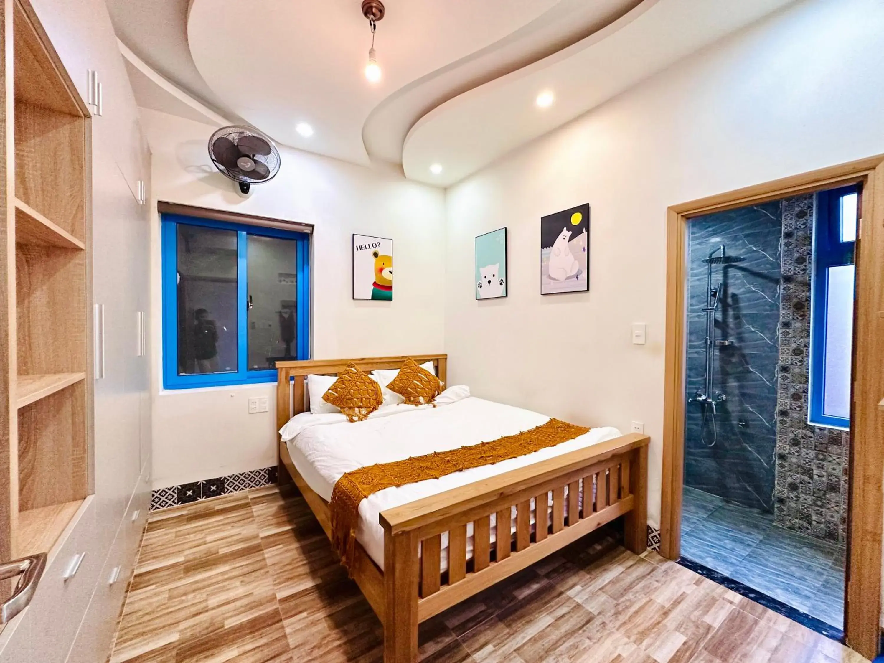 Deluxe Double Room with Extra Bed in Hoi An Lazy Bear Hostel Deluxe Double Room with Extra Bed in Hoi An Lazy Bear Hostel