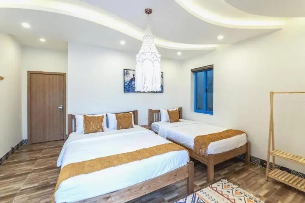 Twin Room with Balcony in Lazy Bear Villa By The Little Hoi An Twin Room with Balcony in Lazy Bear Villa By The Little Hoi An