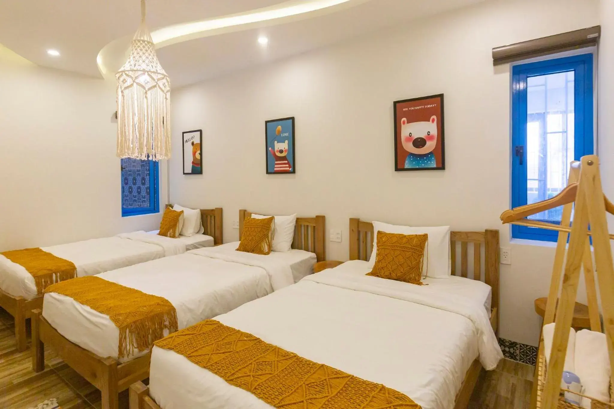 Triple Room with Private Bathroom in Hoi An Lazy Bear Hostel Triple Room with Private Bathroom in Hoi An Lazy Bear Hostel