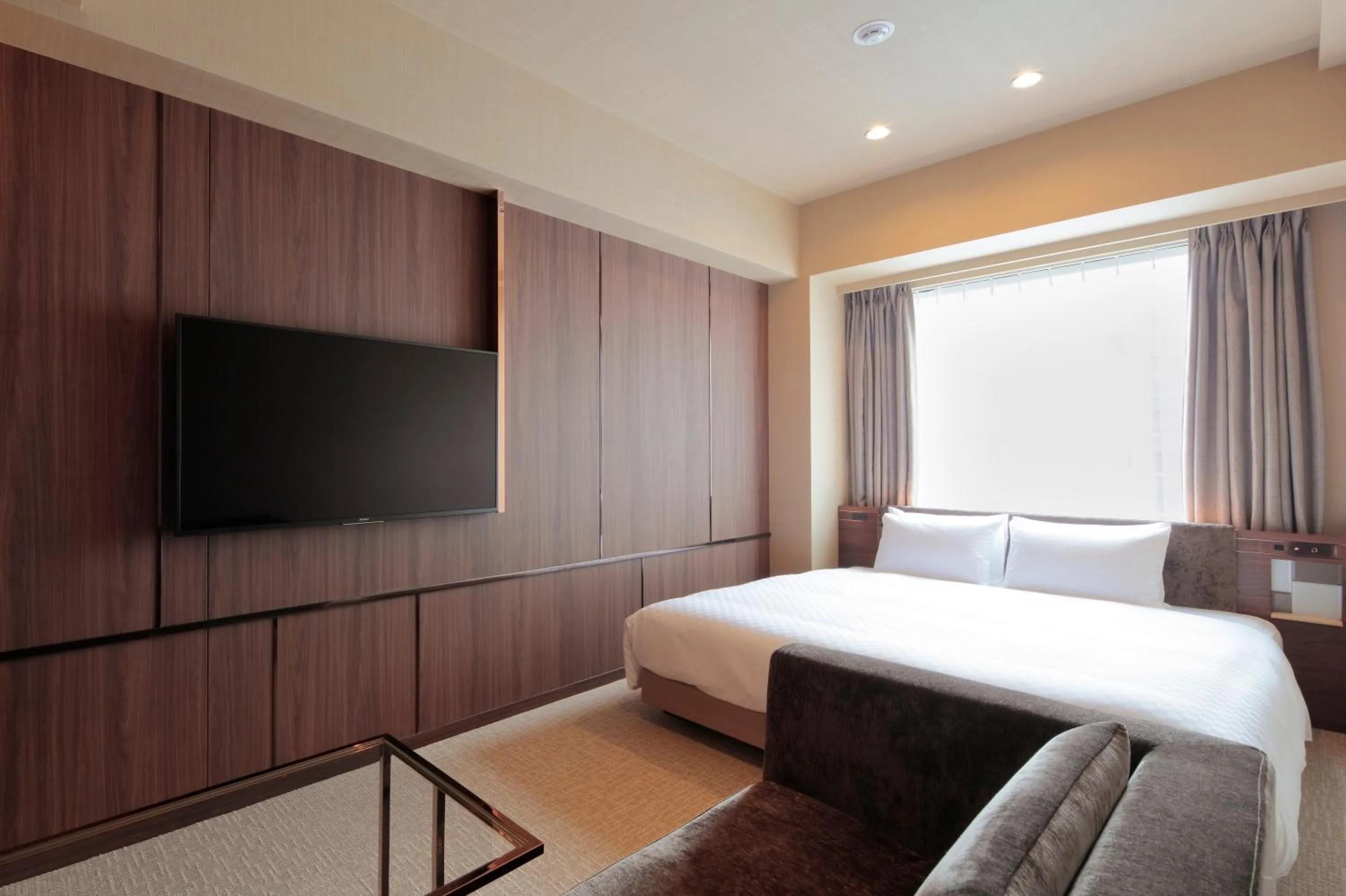 Photo of the whole room, Bed in Candeo Hotels Kyoto Karasuma Rokkaku