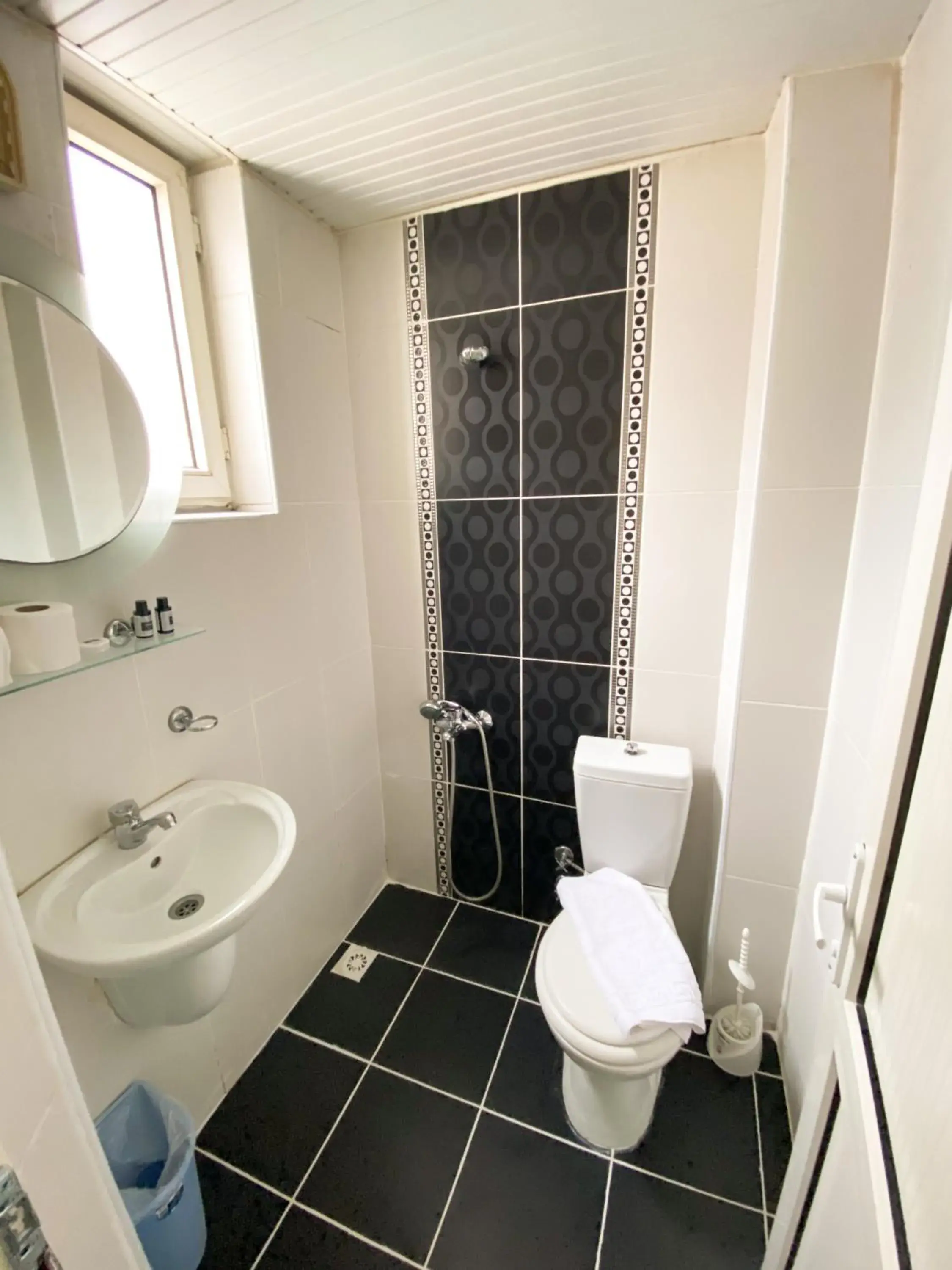 Large Twin Room - single occupancy in Nergiz Boutique Hotel Large Twin Room - single occupancy in Nergiz Boutique Hotel