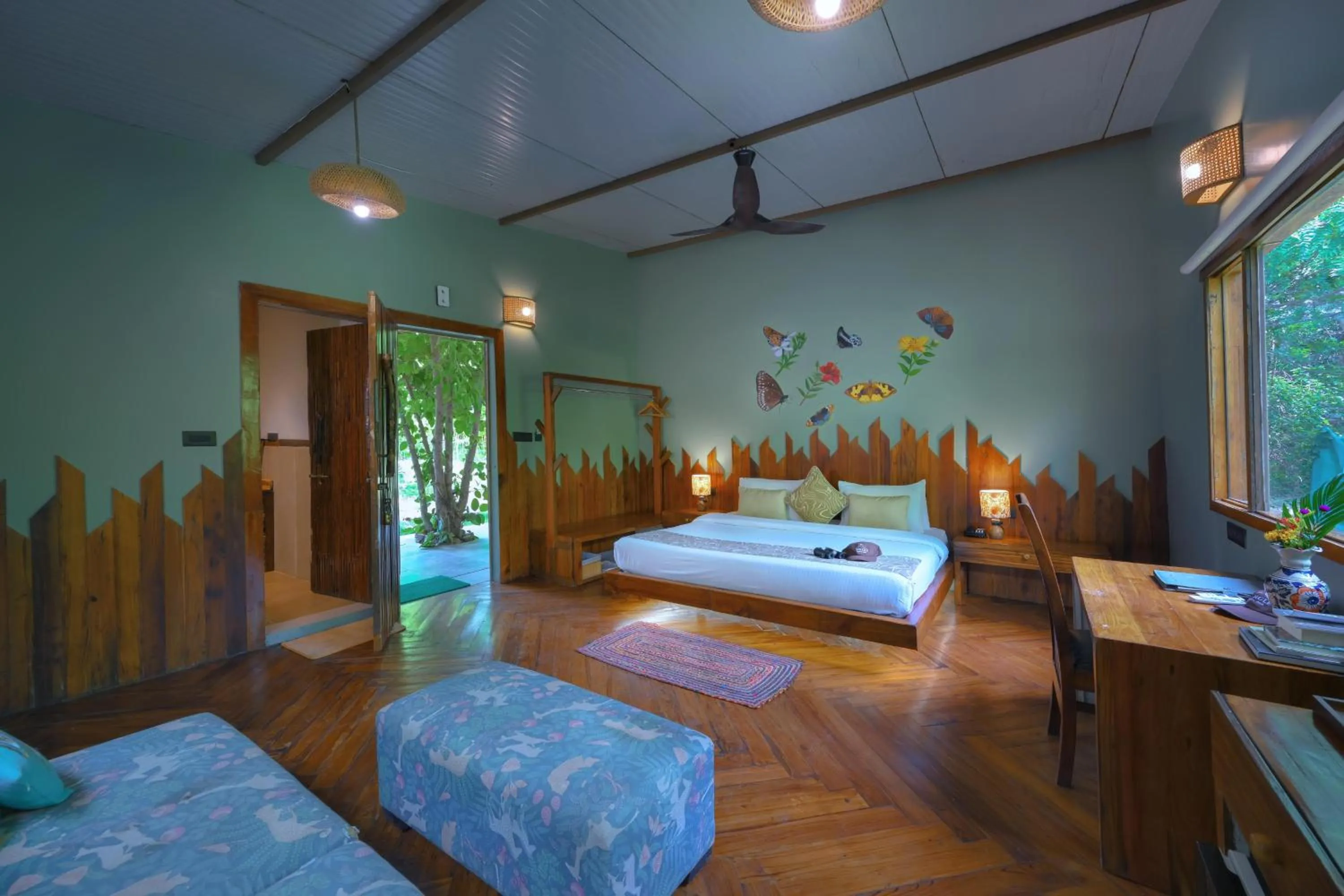 Bedroom, Bed in Tadoba Jungle Camp