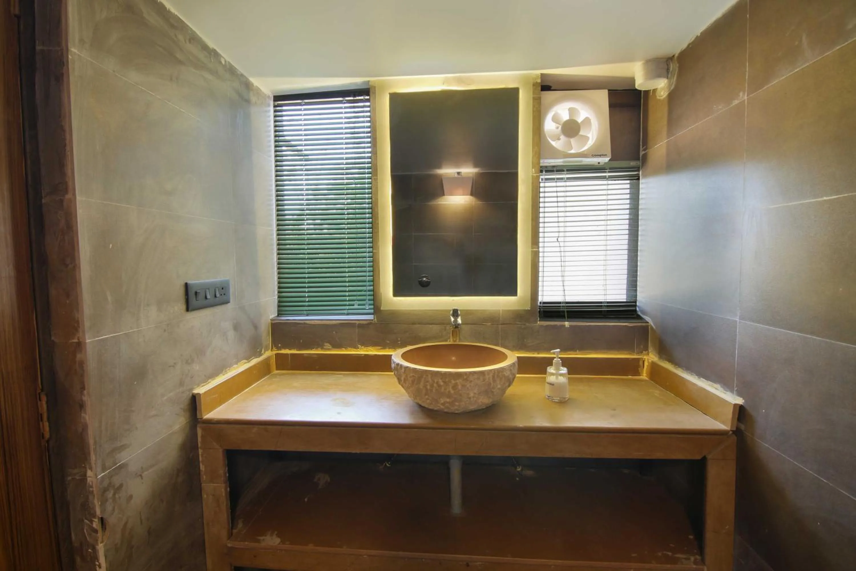 Bathroom in Tadoba Jungle Camp