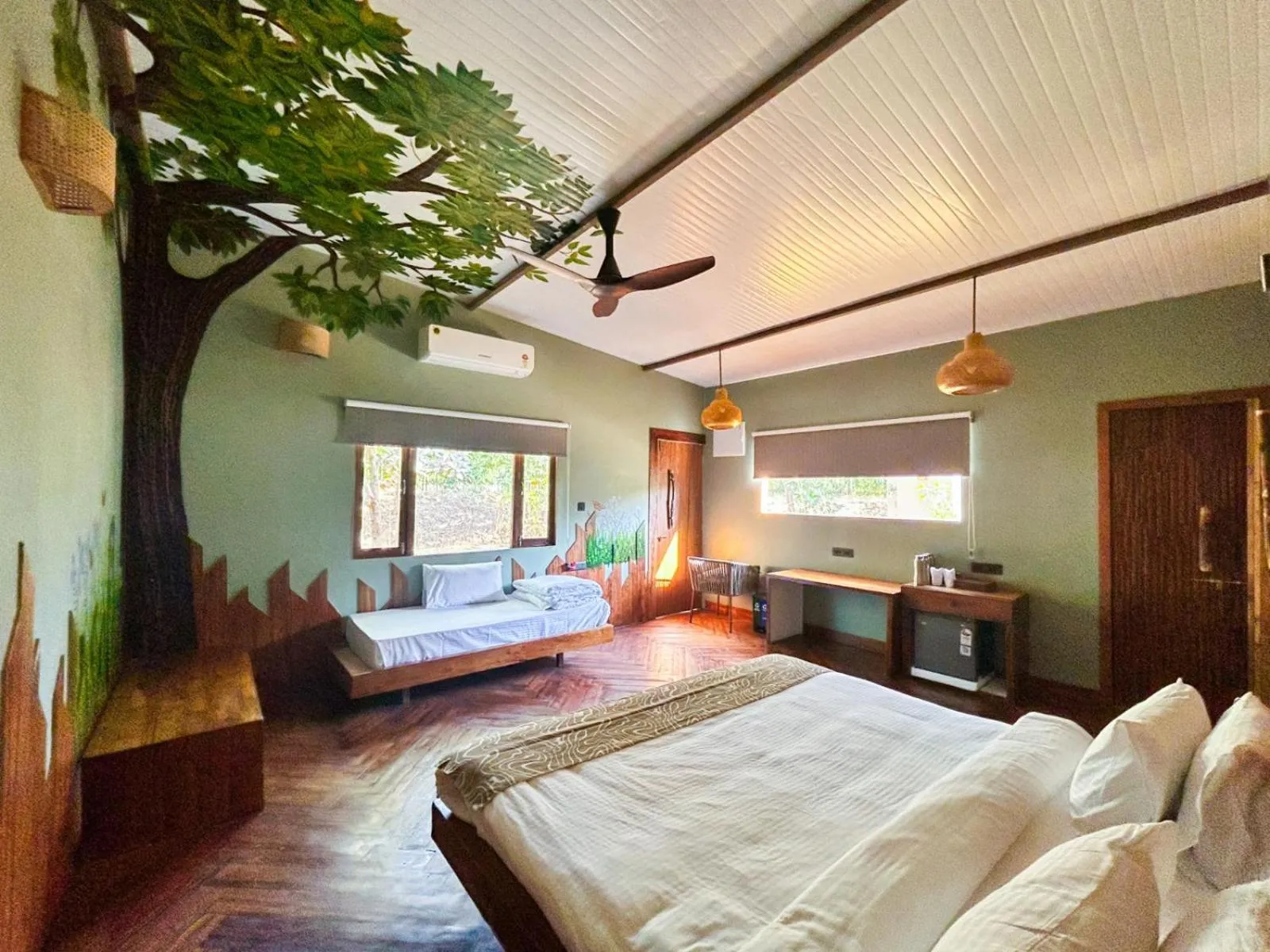 Bedroom, Bed in Tadoba Jungle Camp