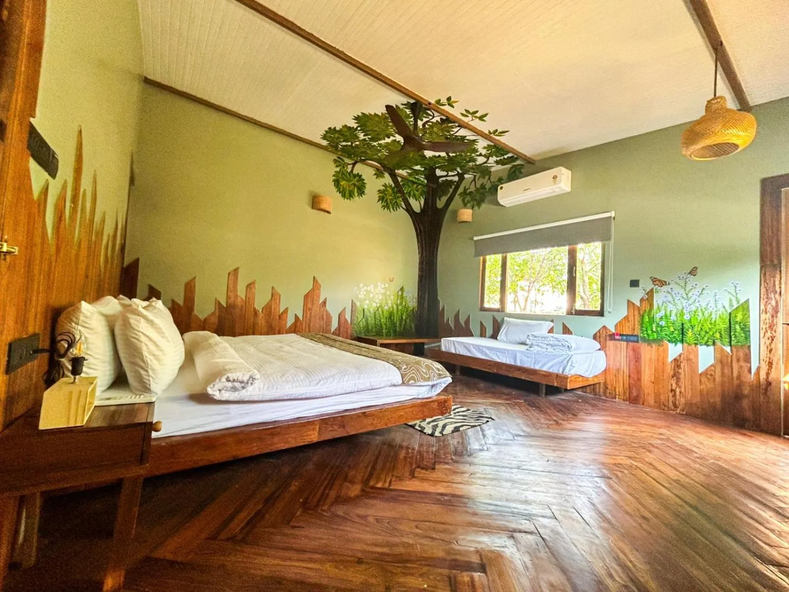 Bedroom, Bed in Tadoba Jungle Camp