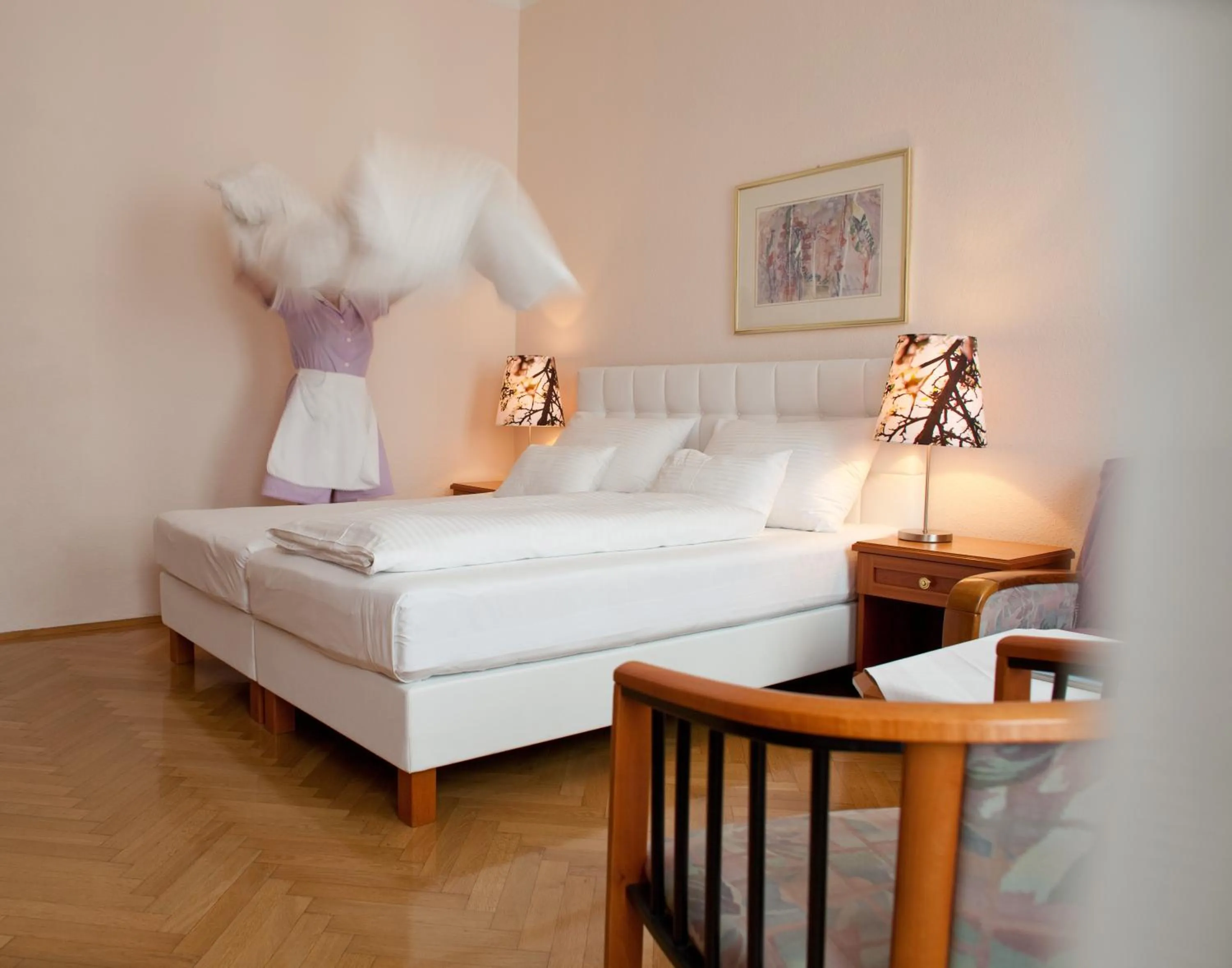 Photo of the whole room, Bed in Hotel Schwalbe