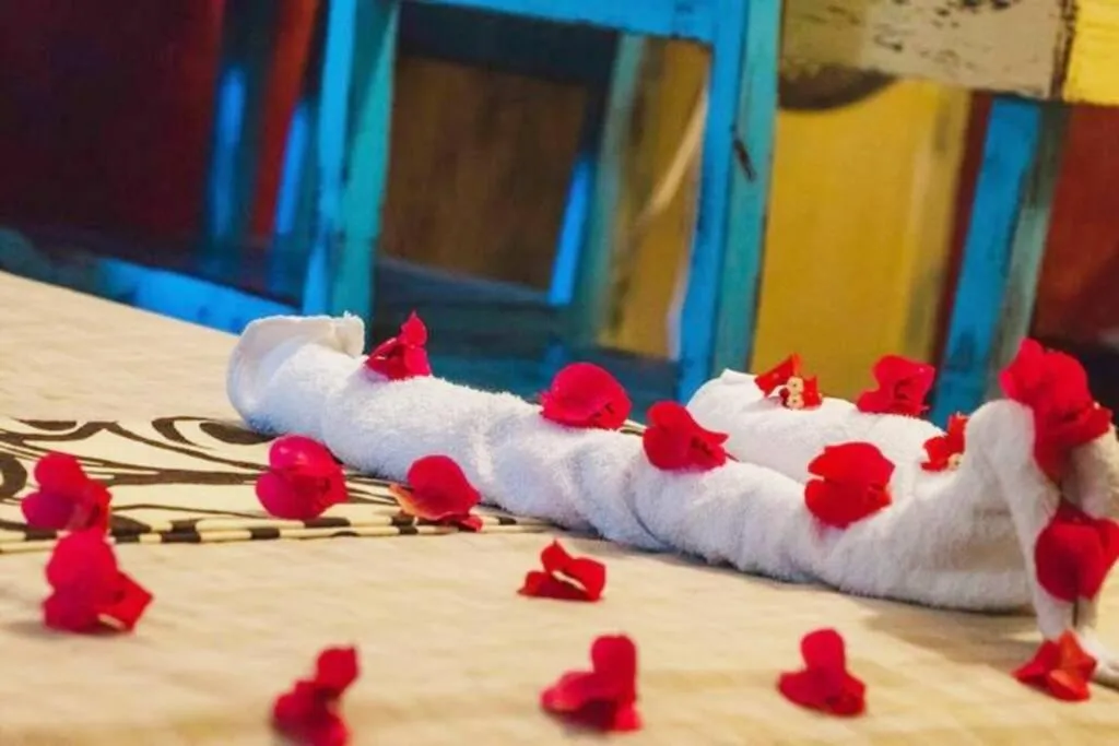 Bed in Private Beachhouse Hacienda Antigua