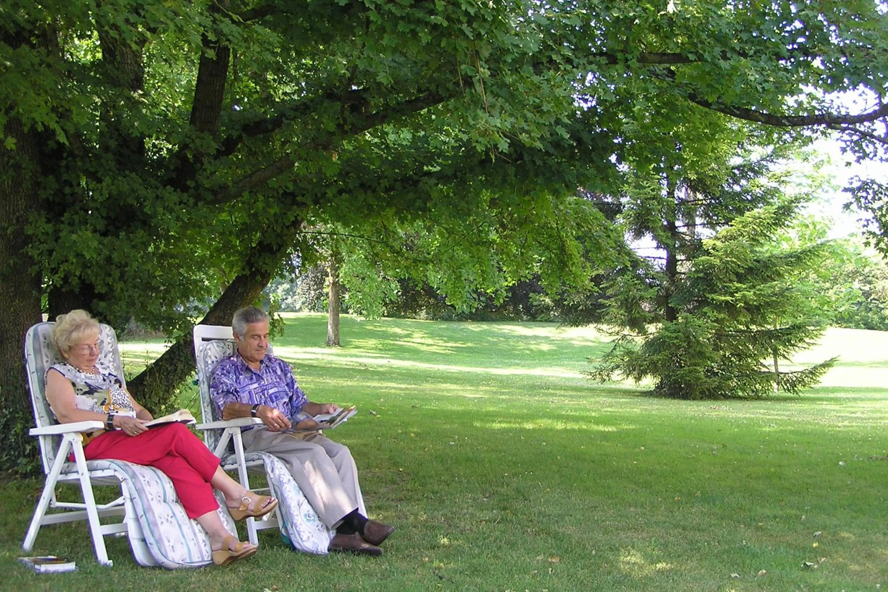 Garden in Park-Hotel am Rhein - Gesundheitshotel und Residenzen