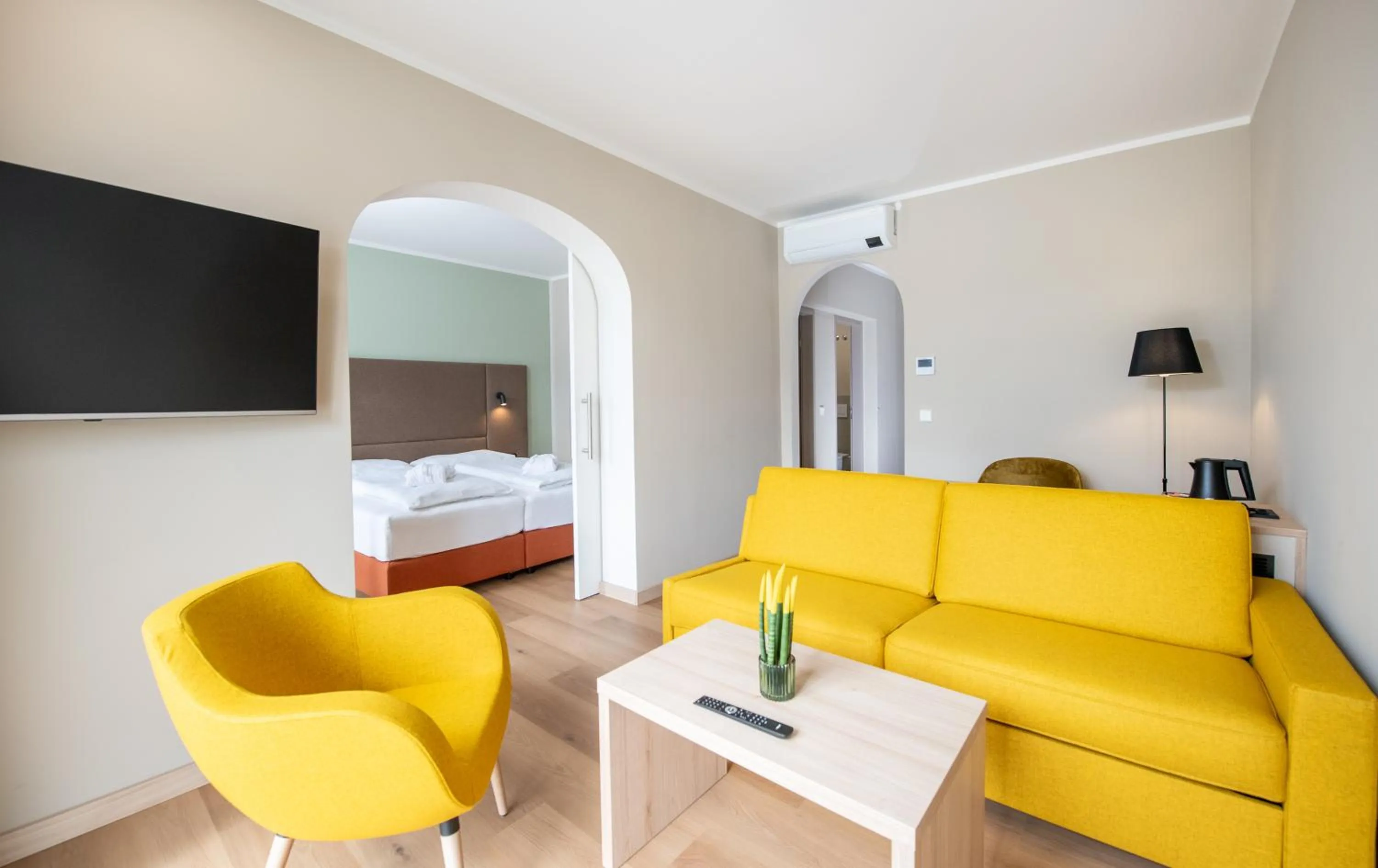 Bed in Werzers Seehotel Wallerwirt