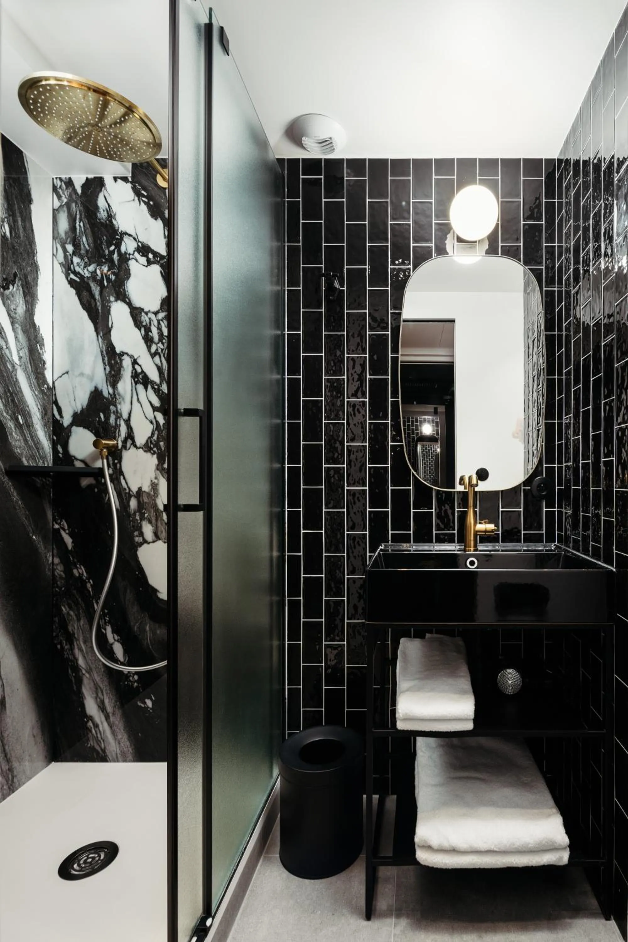 Bathroom in My Maison In Paris Montmartre