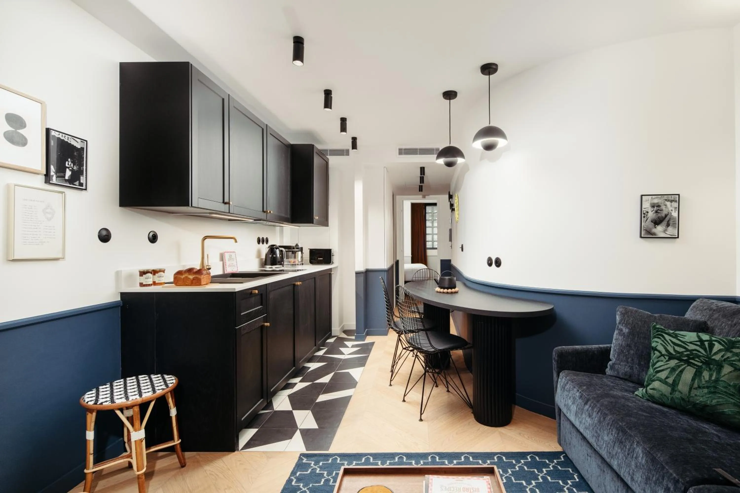 Dining area in My Maison In Paris Montmartre