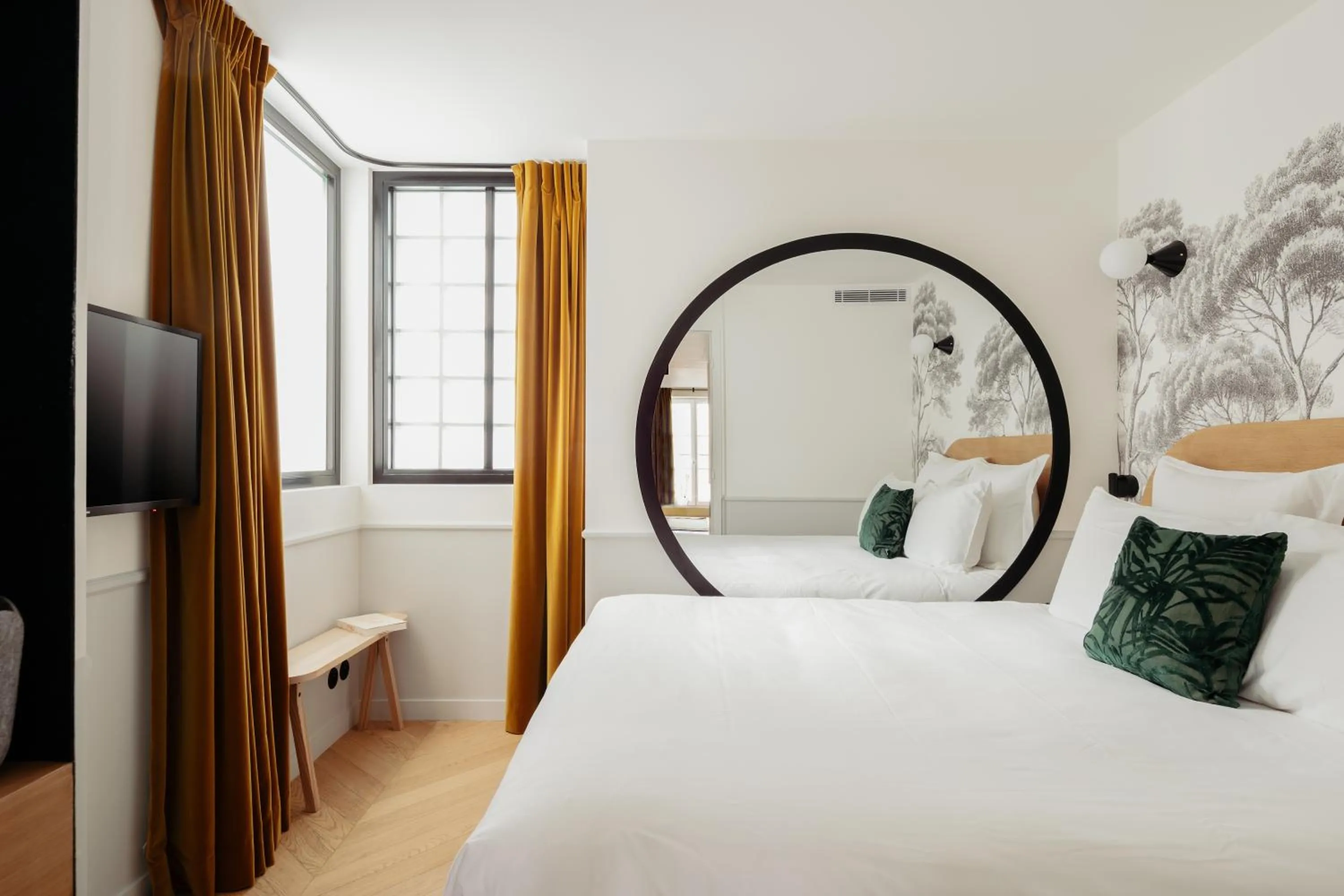 Bed in My Maison In Paris Montmartre