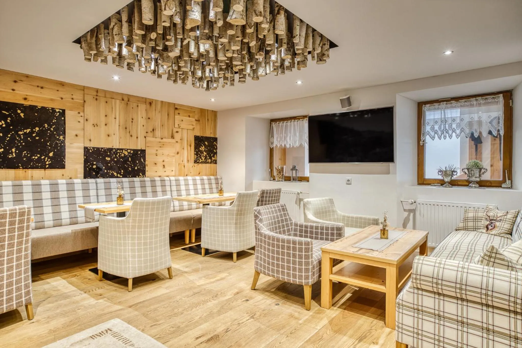 Communal lounge/ TV room in Hotel Jägerhof