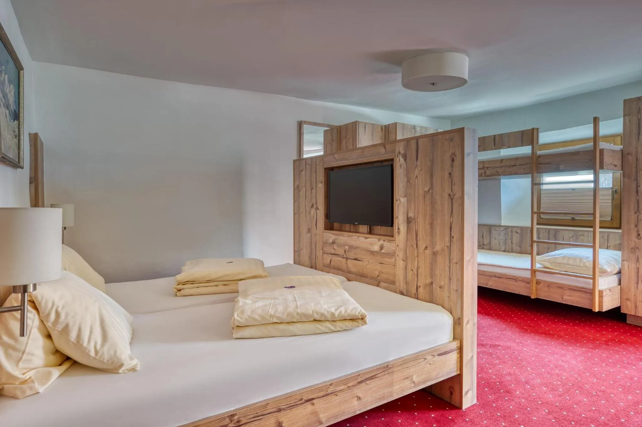 Photo of the whole room, Bed in Hotel Jägerhof