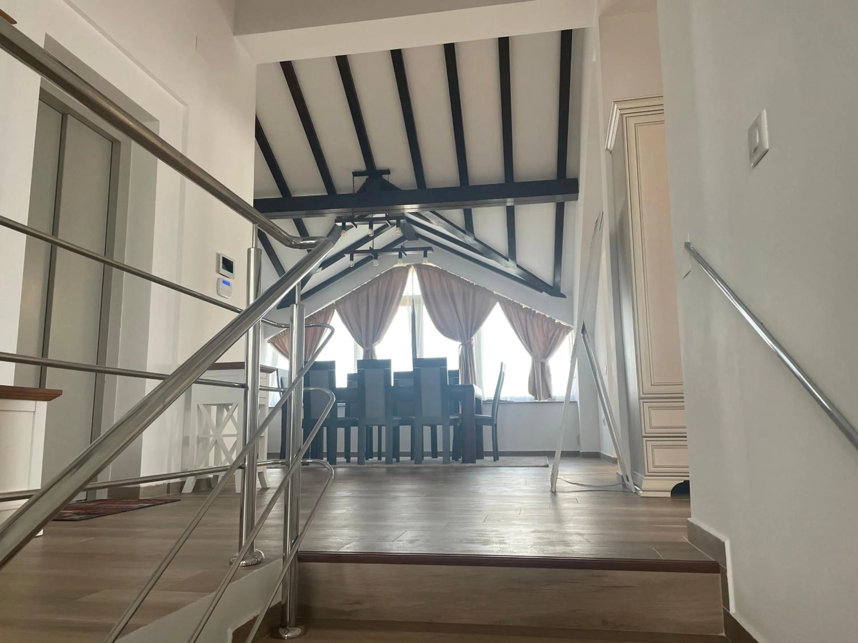 Dining area in Iarca Inn