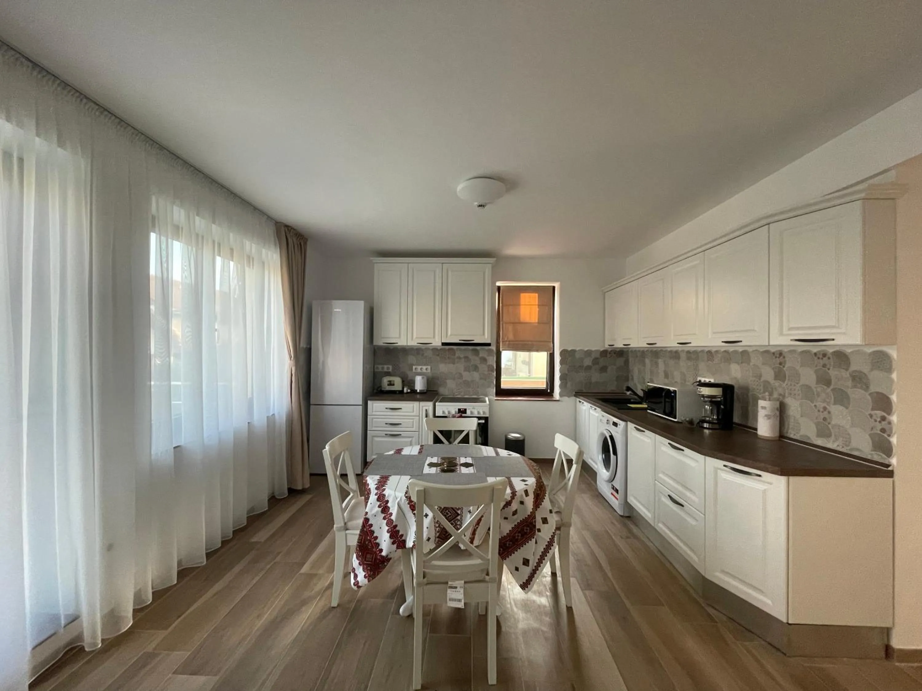 Kitchen or kitchenette in Iarca Inn