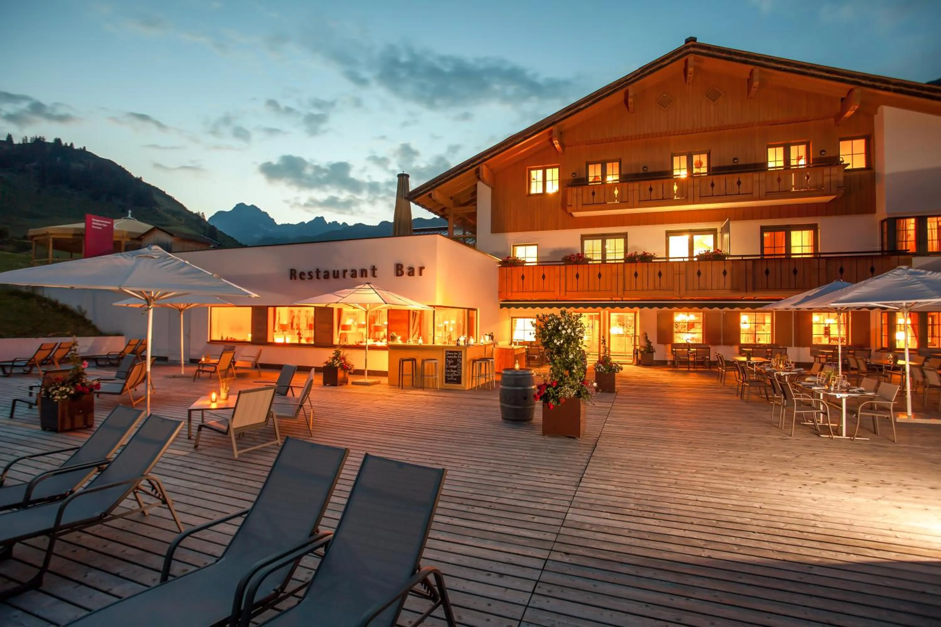 Spring in Hotel Steffisalp