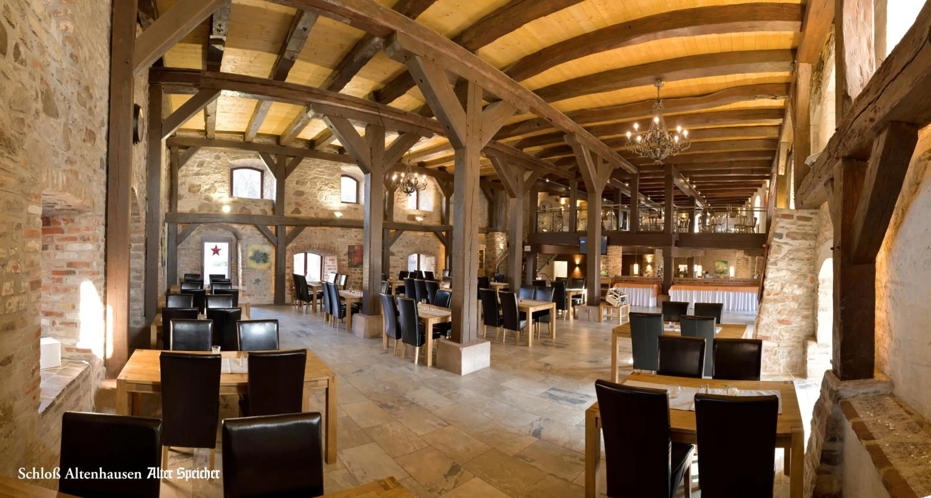 Restaurant/places to eat in Schloß Altenhausen