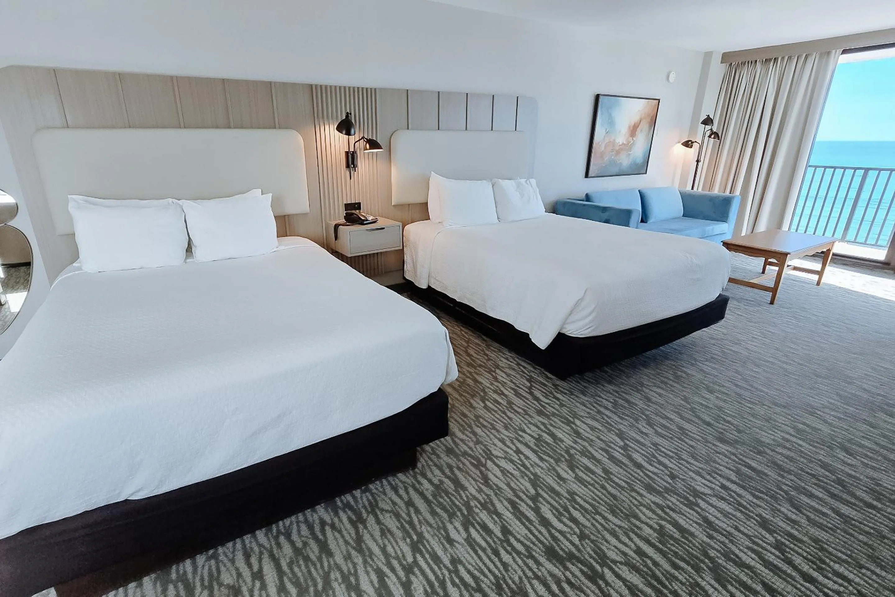 Bedroom, Bed in Nautilus Inn - Daytona Beach