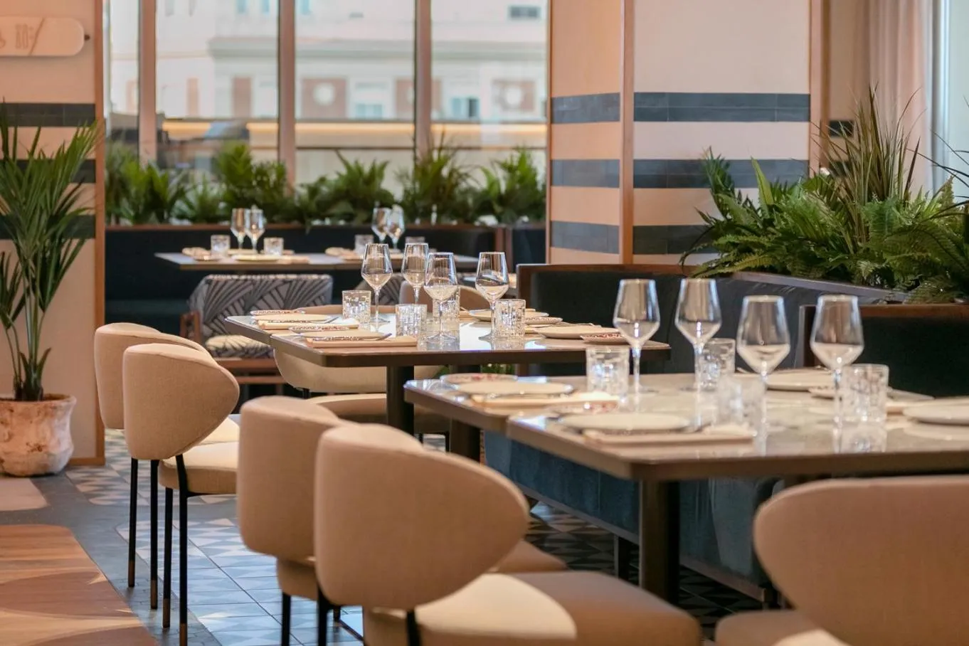 Restaurant/places to eat in Only YOU Hotel Málaga