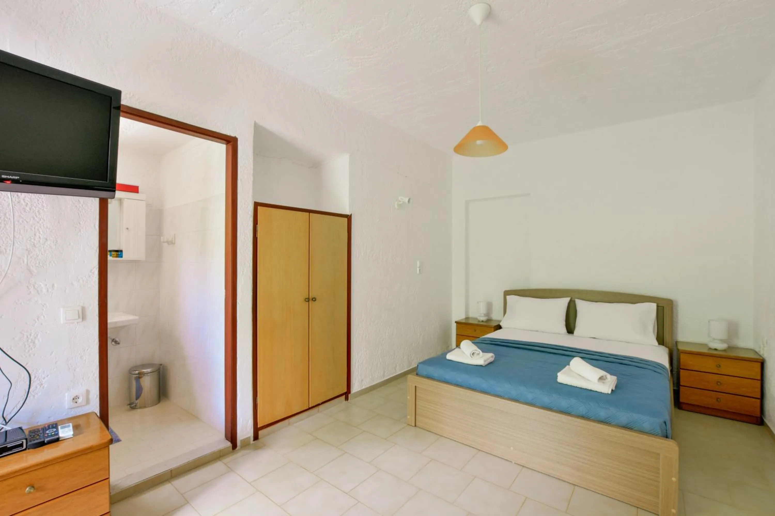 Bed in Galini Apartments