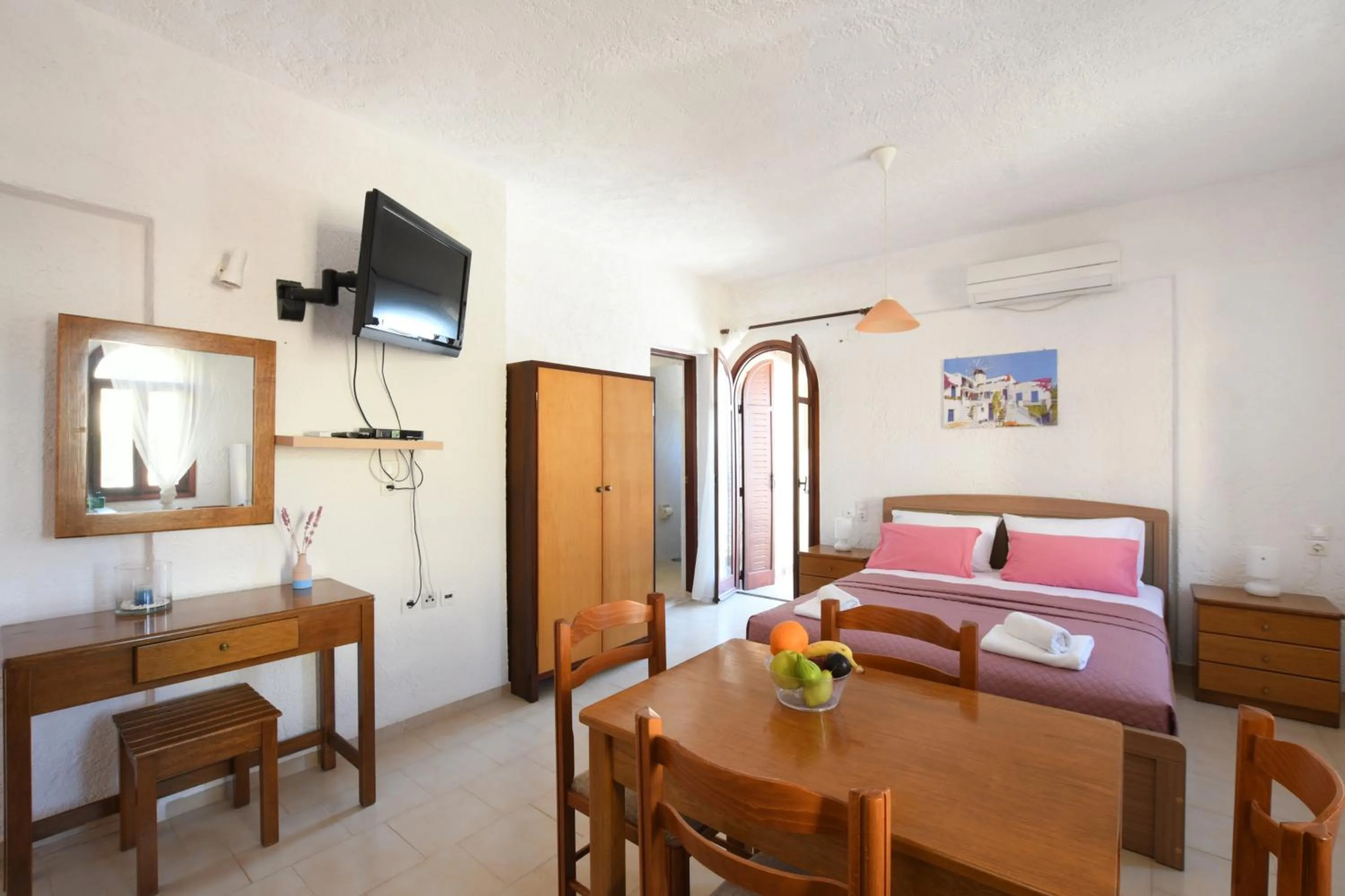 Bed in Galini Apartments