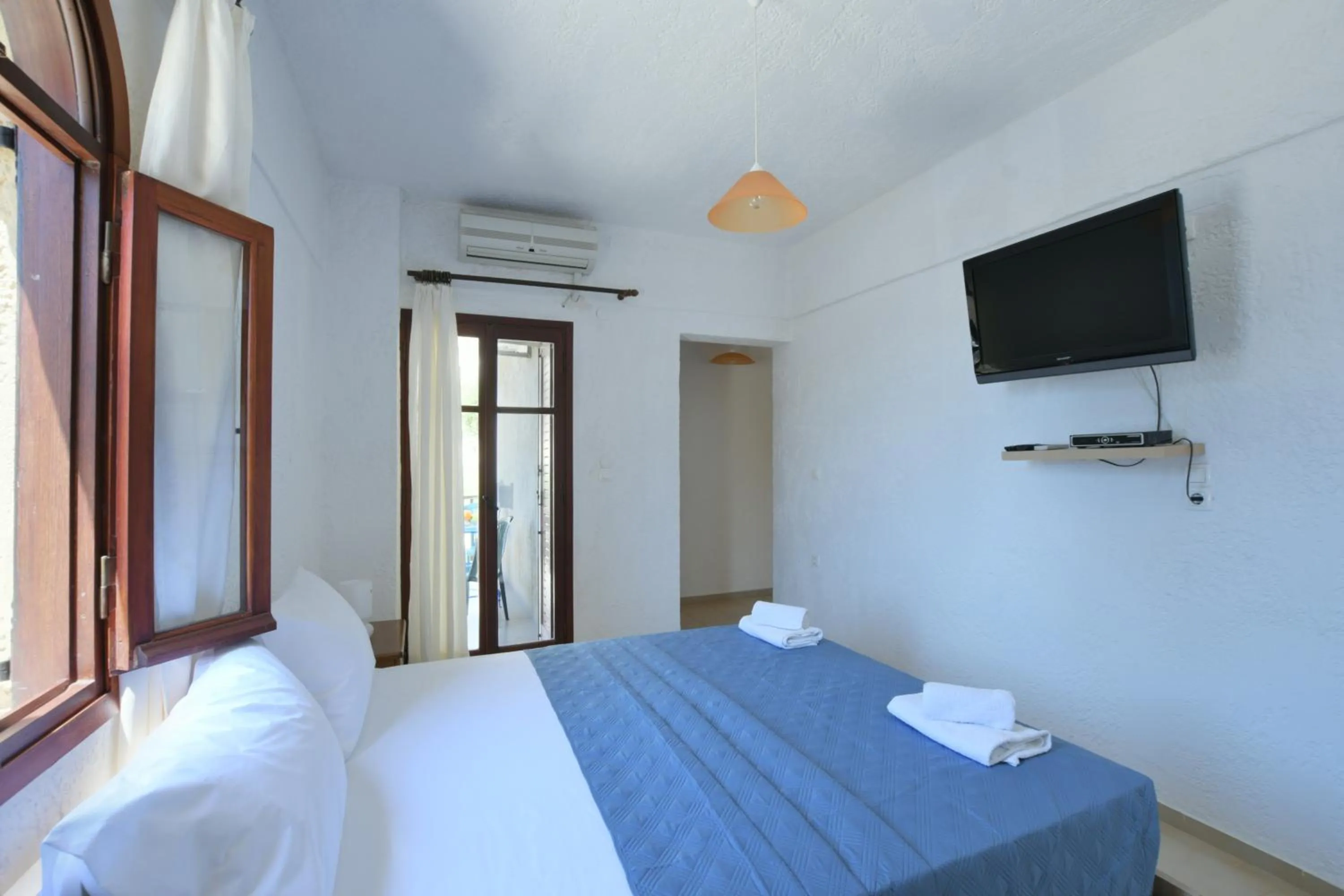 Bed in Galini Apartments