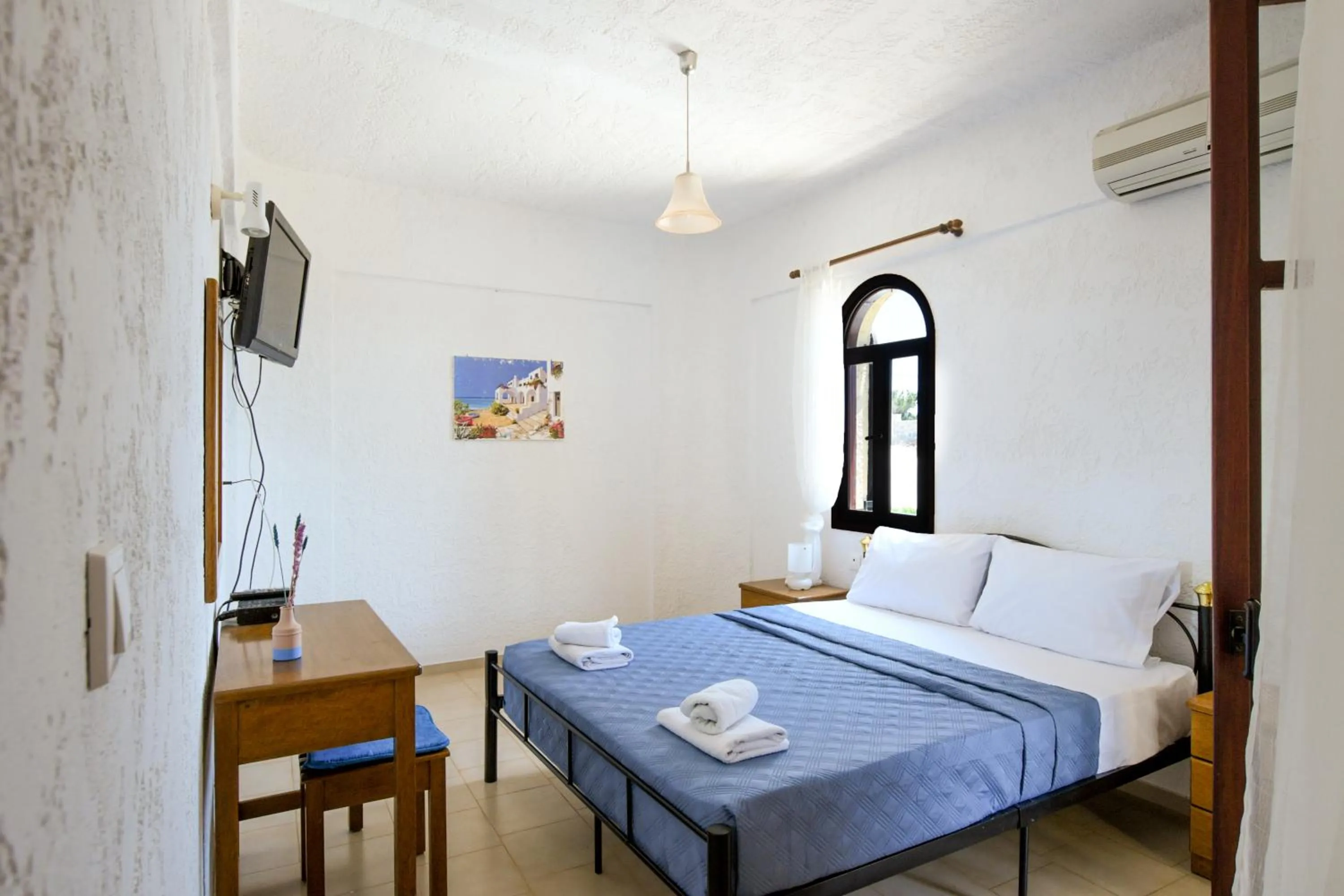 Bed in Galini Apartments