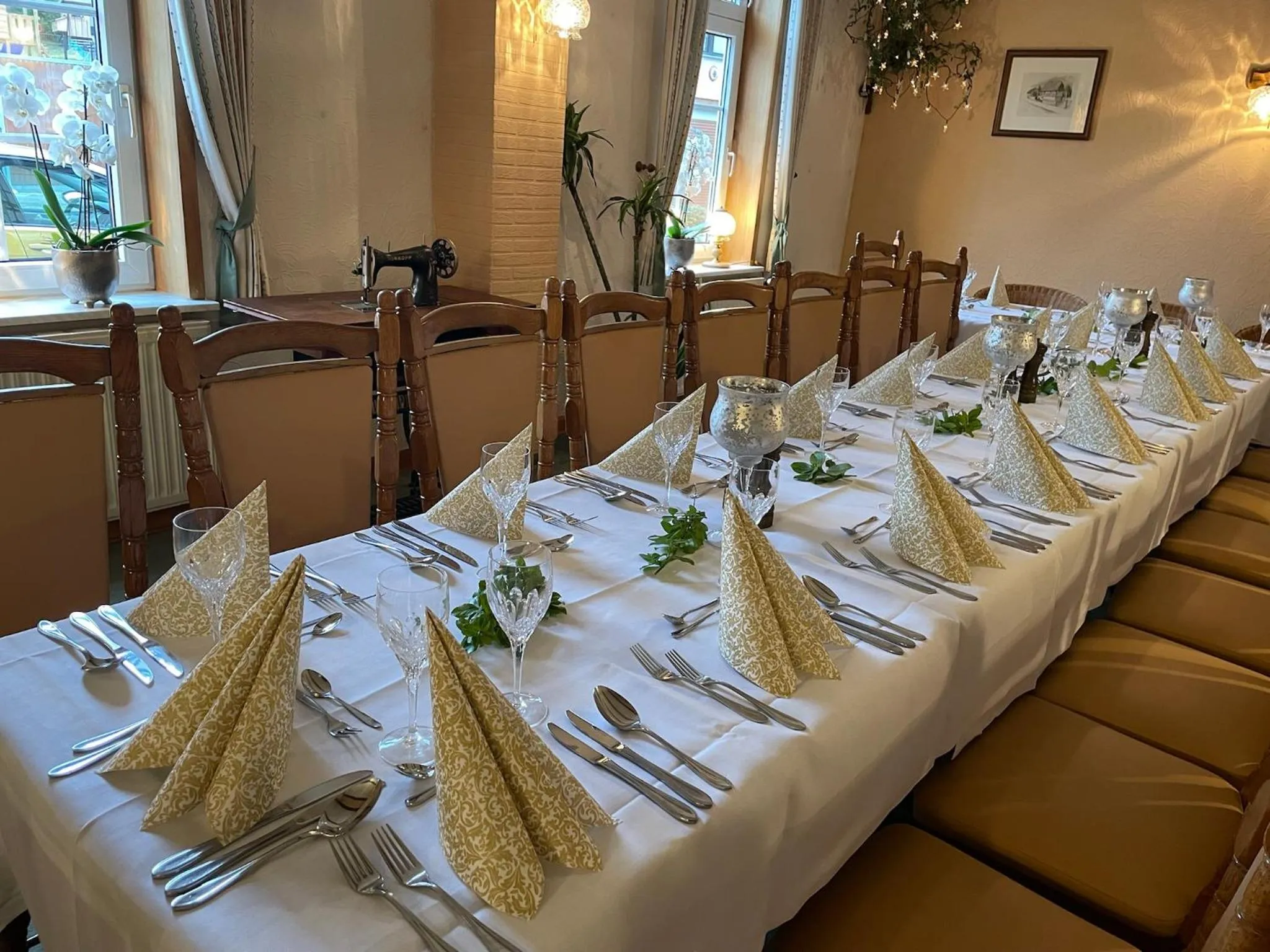 Restaurant/places to eat in Harzhotel Warnstedter Krug