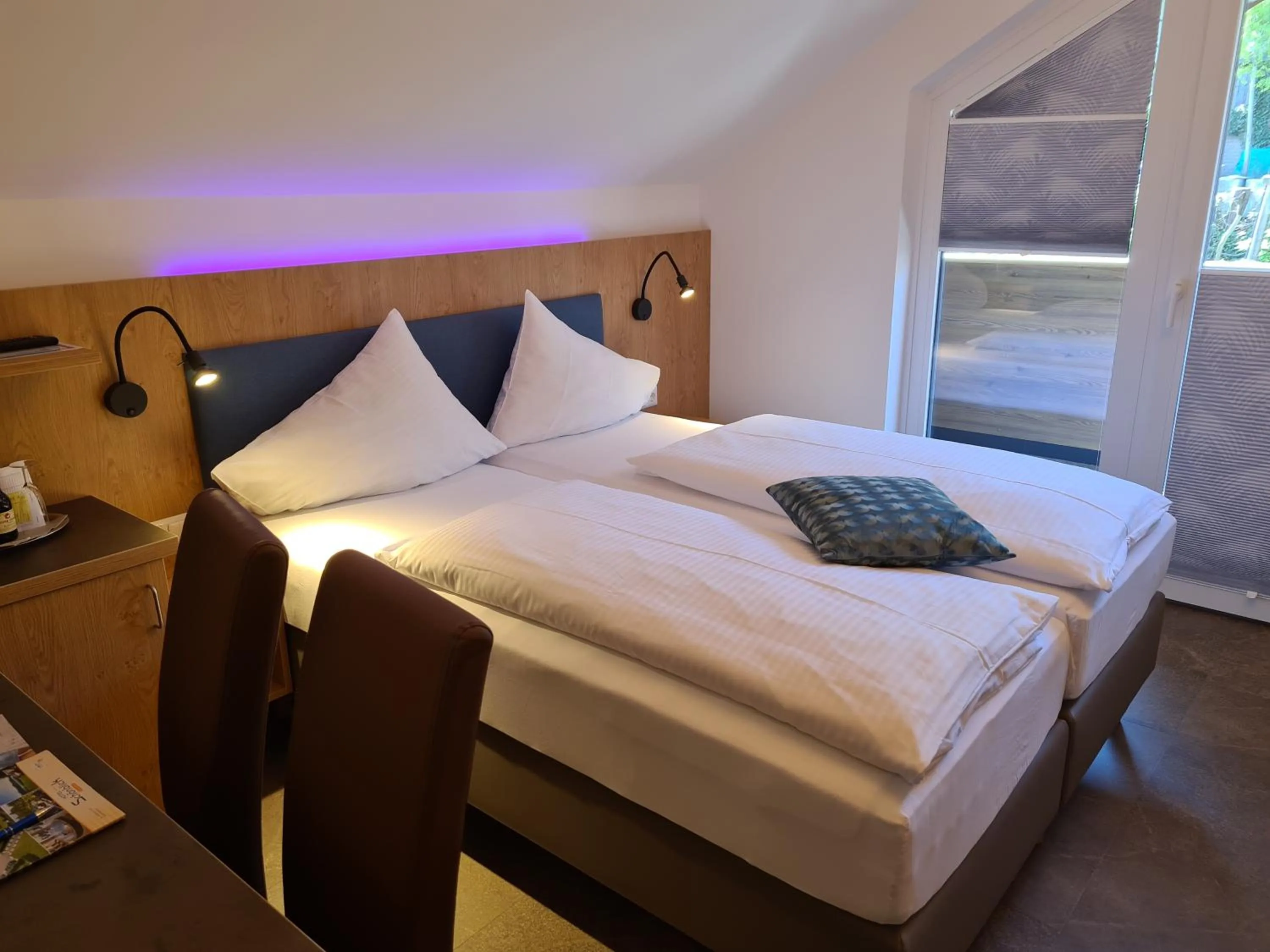 Photo of the whole room, Bed in Dei Hotel Schönblick